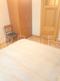 Sludinājumi. Fasādes māja, labiekārtots apzaļumots pagalms, slēgts pagalms, bezmaksas stāvvieta pagalmā, ieeja Cena: 700 EUR/mēn Foto #22