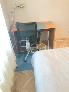 Sludinājumi. Fasādes māja, labiekārtots apzaļumots pagalms, slēgts pagalms, bezmaksas stāvvieta pagalmā, ieeja Cena: 700 EUR/mēn Foto #23