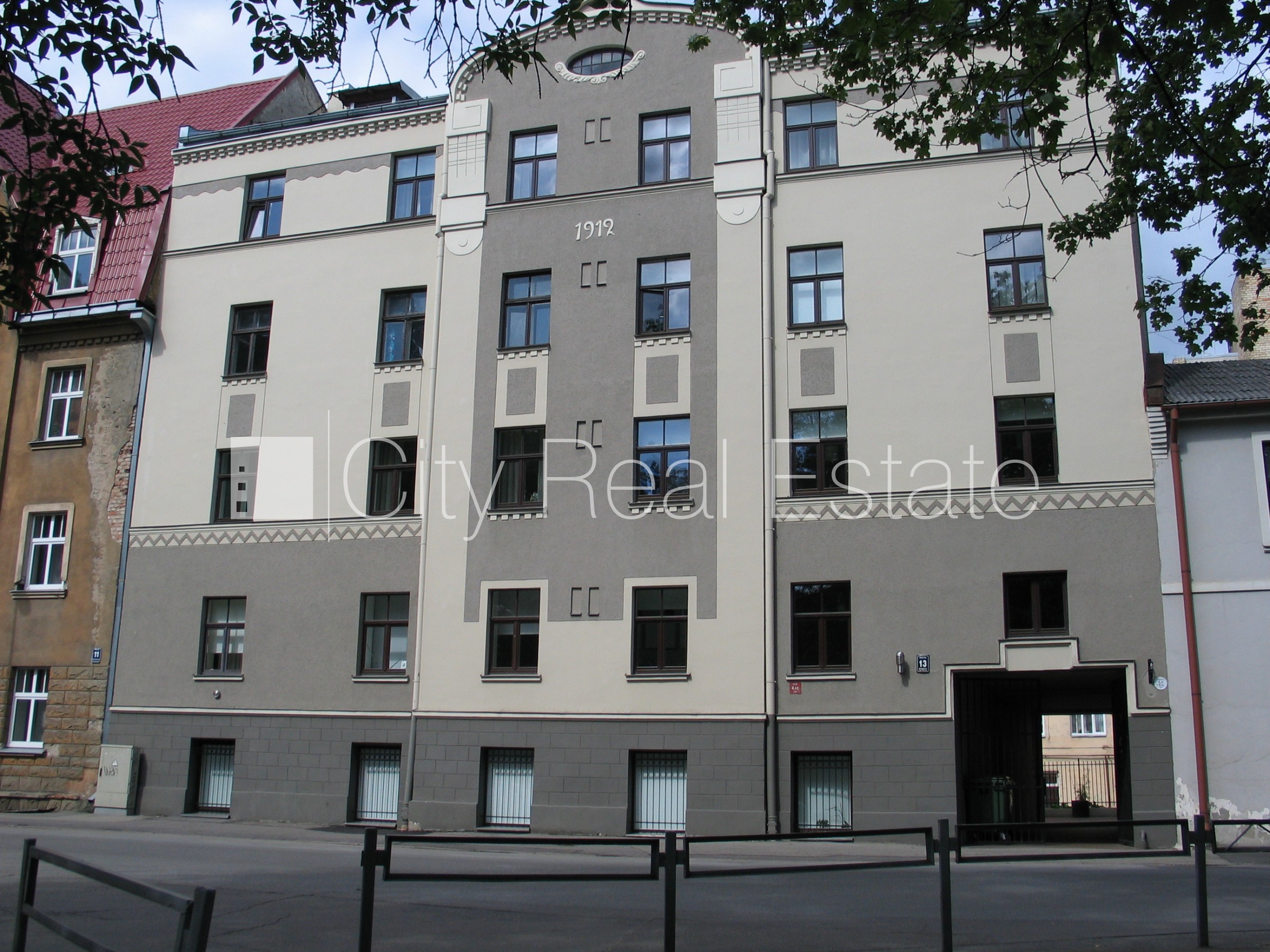 Sludinājumi. Fasādes māja, renovēta māja, labiekārtots apzaļumots pagalms, slēgts pagalms, ieeja no pagalma, Cena: 620 EUR/mēn Foto #7