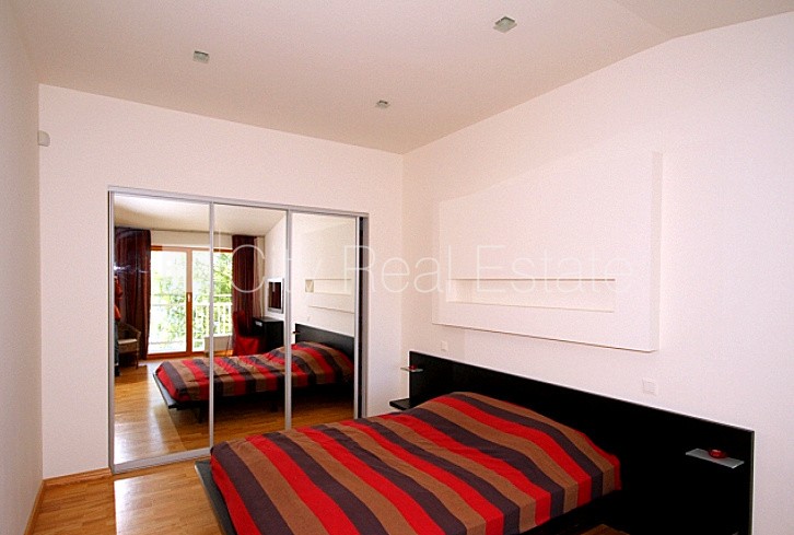 Sludinājumi. Projekts - Ezermalas 18 B, jaunceltne, dzīvokļu skaits ēkā  3 gab., labiekārtota apzaļumota Cena: 1850 EUR/mēn Foto #23