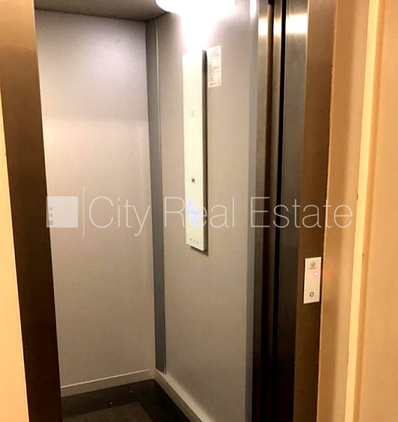 Sludinājumi. Šo dzīvokli izīrē pa diennaktīm (īstermiņa īre), īres cena sludinājumā norādīta par vienu diennakts Cena: 60 EUR/mēn Foto #12