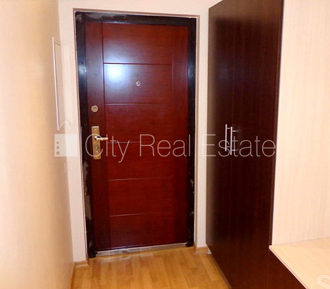 Sludinājumi. Šo dzīvokli izīrē pa diennaktīm (īstermiņa īre), īres cena sludinājumā norādīta par vienu diennakts Cena: 60 EUR/mēn Foto #9