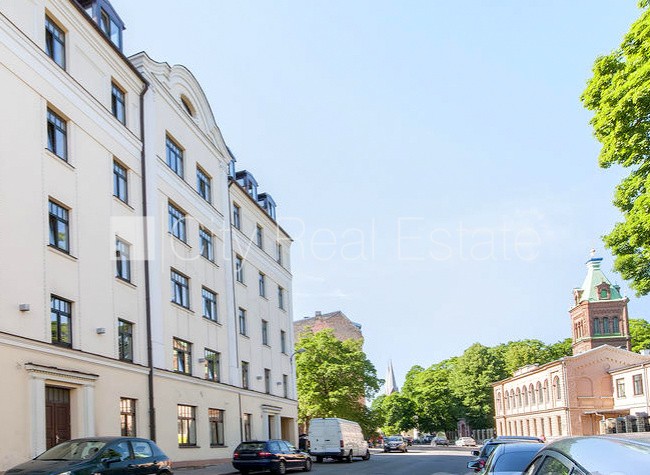 Sludinājumi. Šo dzīvokli izīrē pa diennaktīm (īstermiņa īre), īres cena sludinājumā norādīta par vienu diennakts Cena: 60 EUR/mēn Foto #16