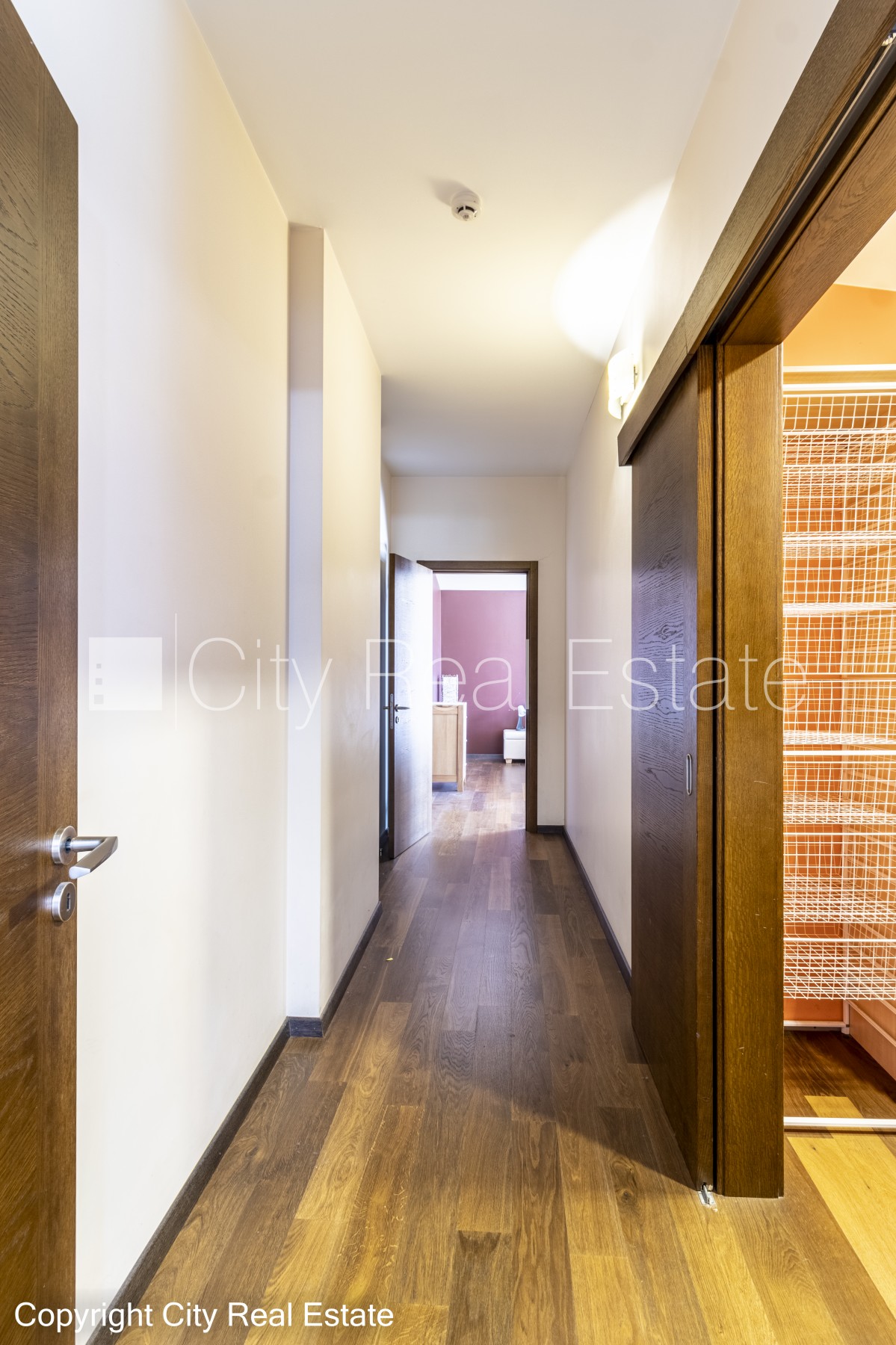 Sludinājumi. Šo dzīvokli izīrē pa diennaktīm (īstermiņa īre), īres cena sludinājumā norādīta par vienu diennakts Cena: 170 EUR/mēn Foto #19