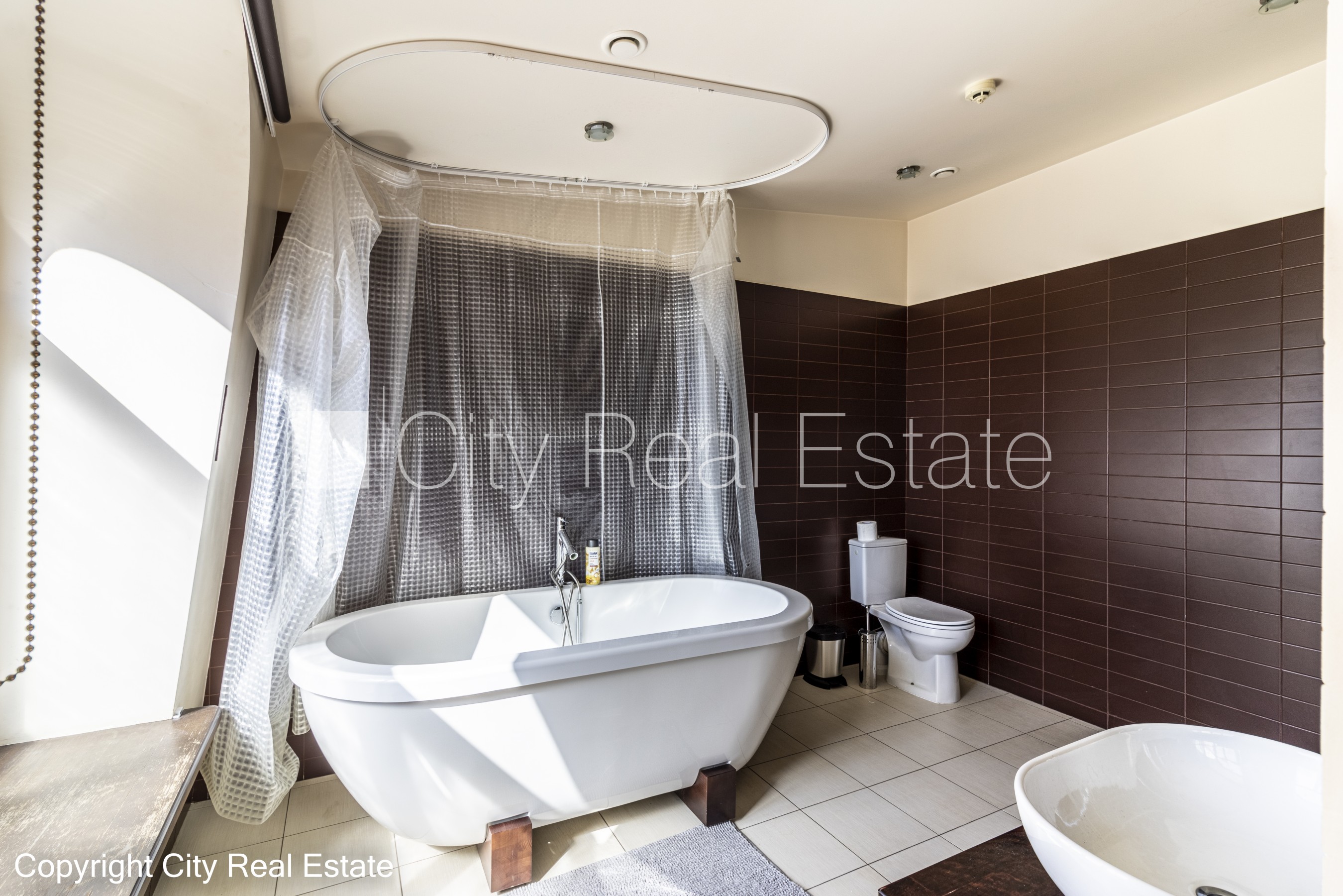 Sludinājumi. Šo dzīvokli izīrē pa diennaktīm (īstermiņa īre), īres cena sludinājumā norādīta par vienu diennakts Cena: 170 EUR/mēn Foto #22