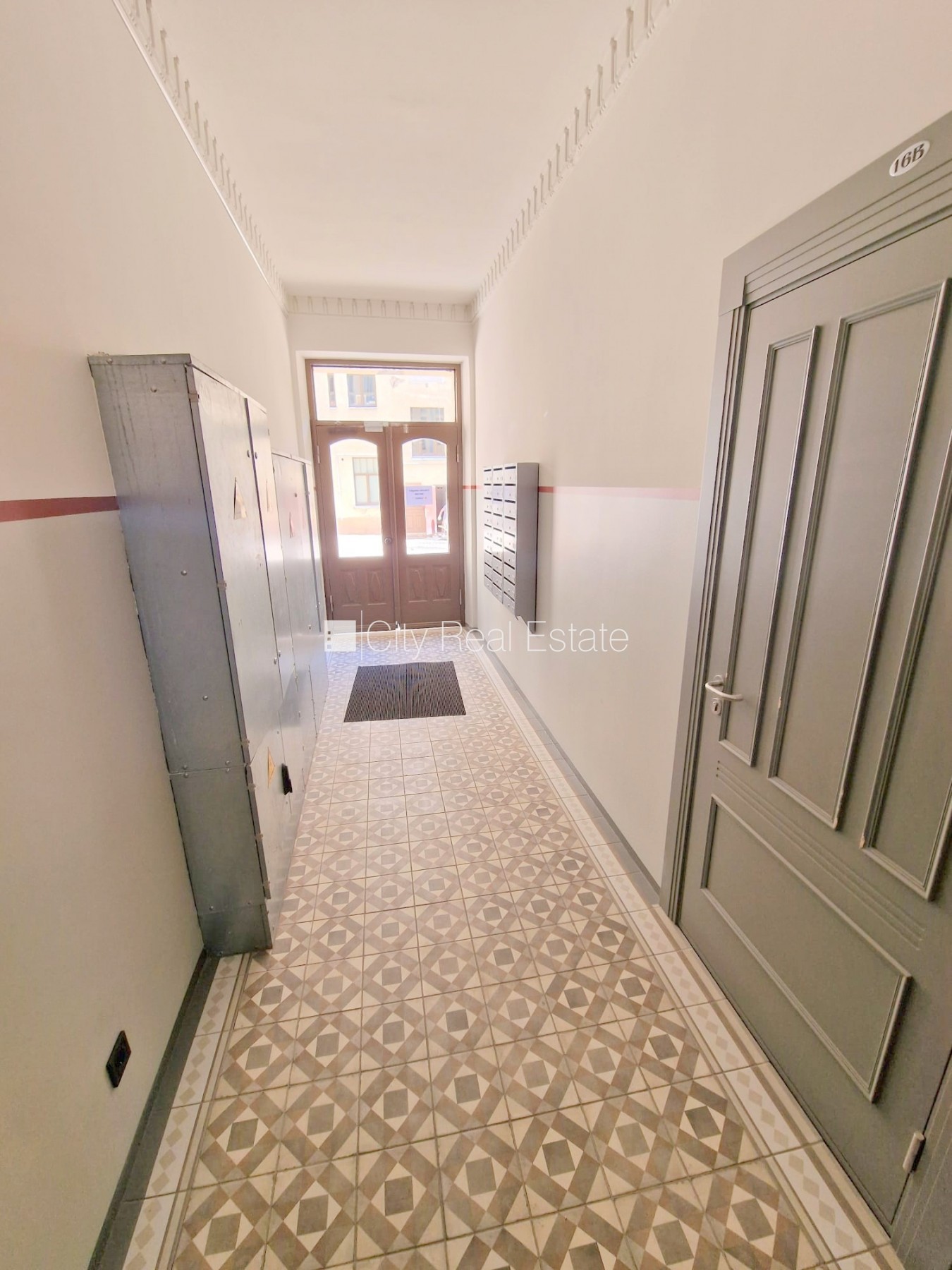 Sludinājumi. Projekts - Matīsa 38, fasādes māja, renovēta māja, labiekārtots apzaļumots pagalms, ieeja no ielas Cena: 350 EUR/mēn Foto #18