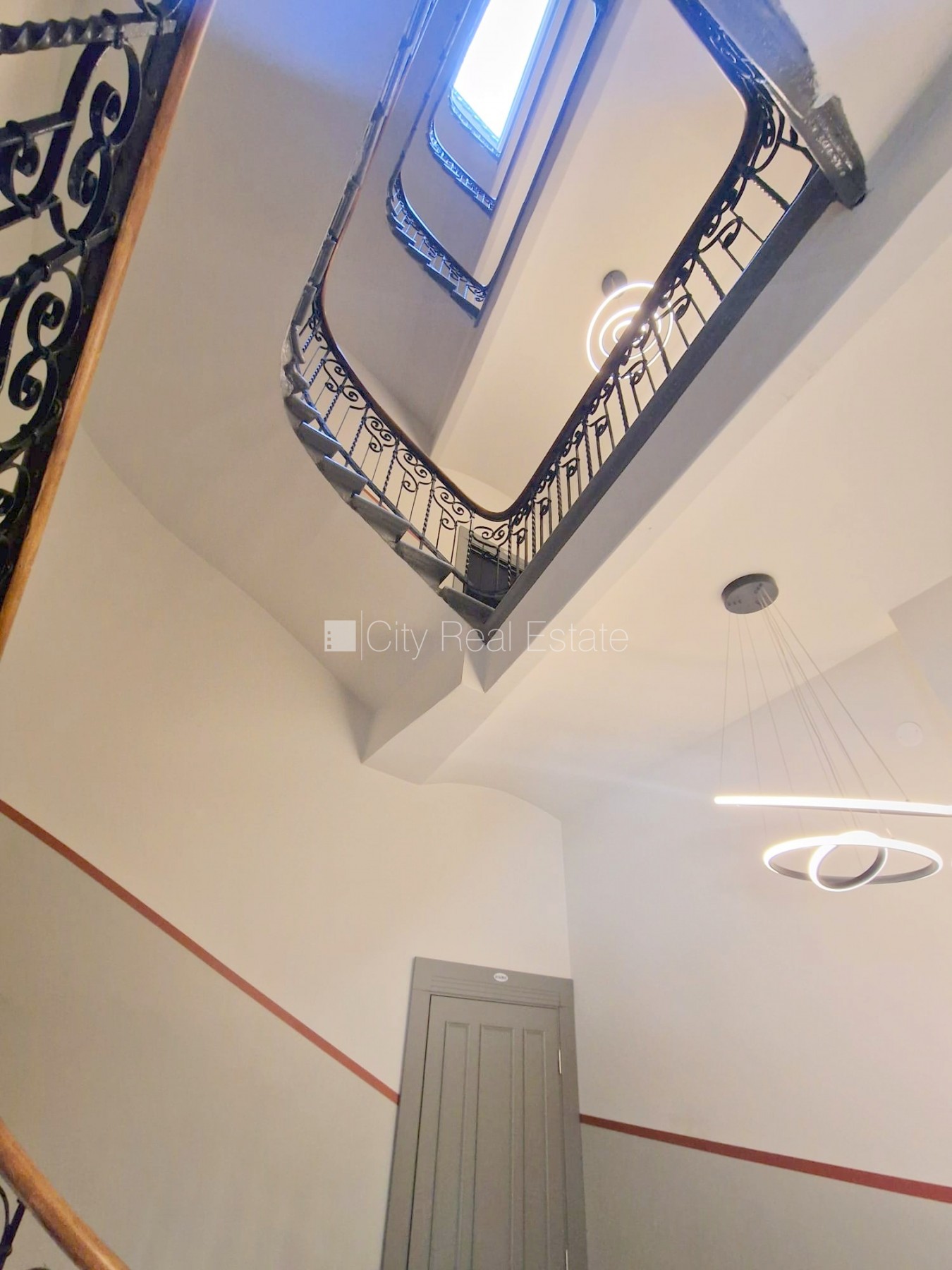 Sludinājumi. Projekts - Matīsa 38, pagalma māja, renovēta māja, slēgts pagalms, ieeja no ielas un pagalma, kāpņu Cena: 350 EUR/mēn Foto #18