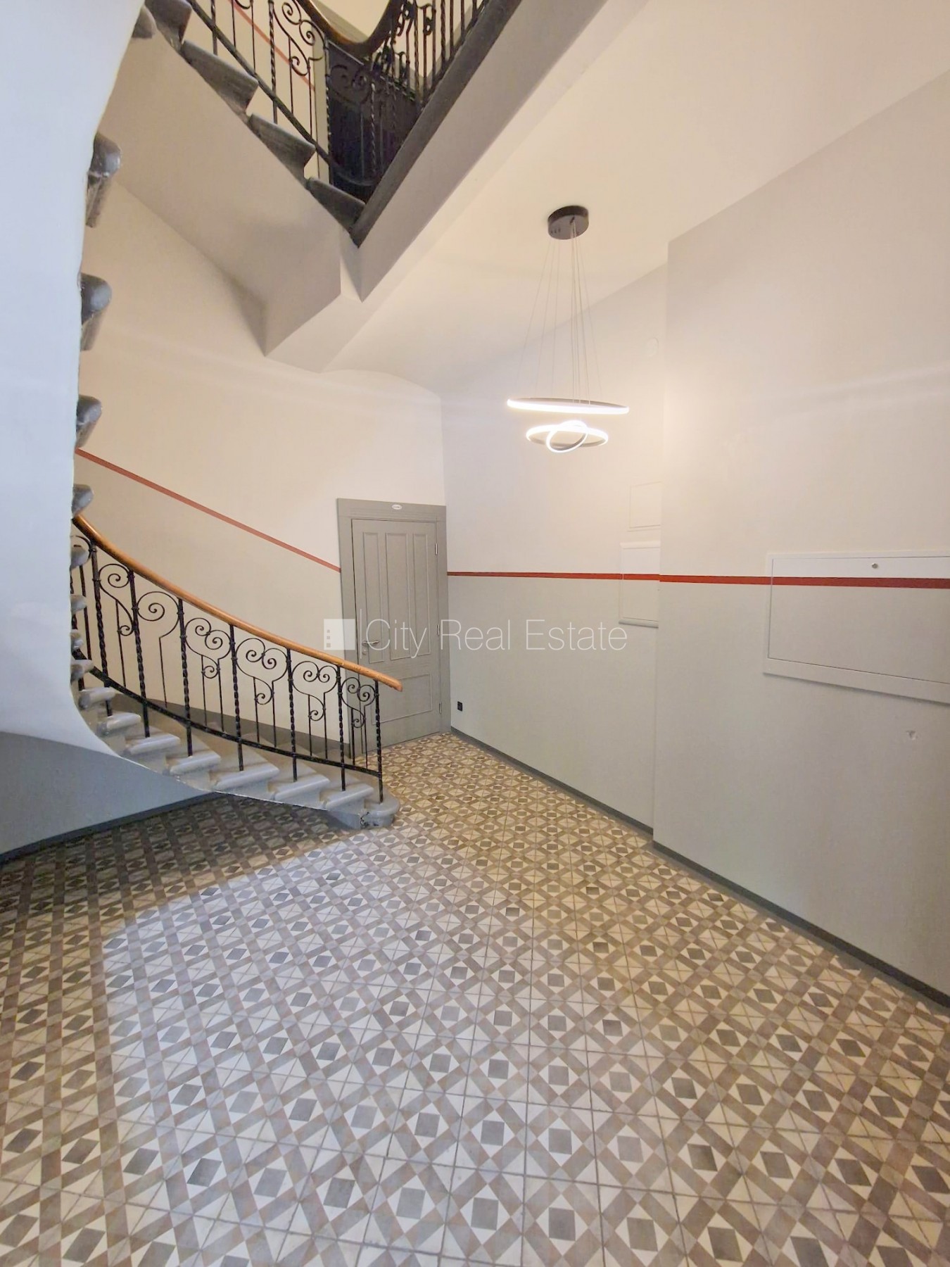 Sludinājumi. Projekts - Matīsa 38, pagalma māja, renovēta māja, slēgts pagalms, ieeja no ielas un pagalma, kāpņu Cena: 350 EUR/mēn Foto #19