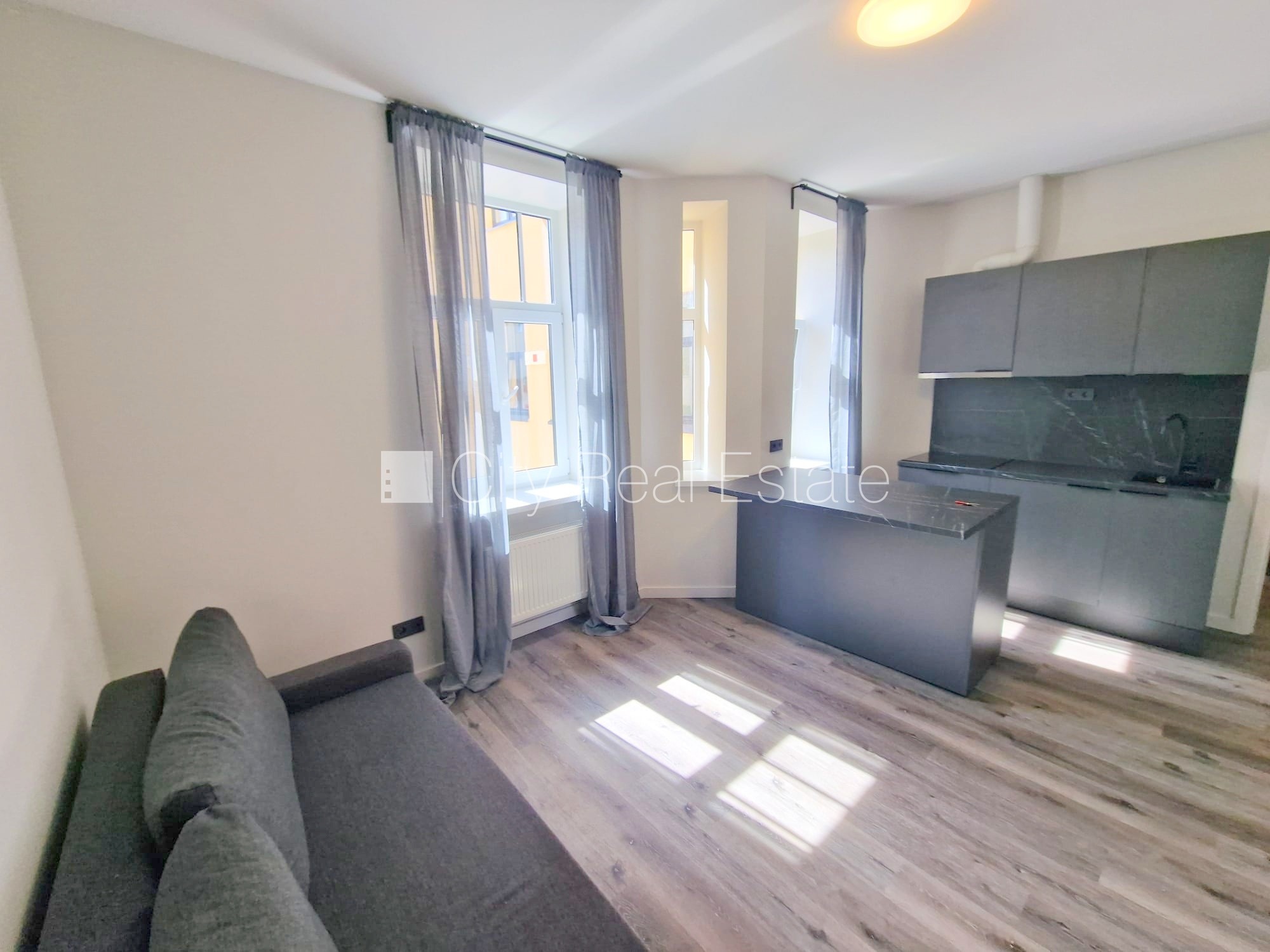 Sludinājumi. Projekts - Matīsa 38, pagalma māja, renovēta māja, slēgts pagalms, ieeja no ielas un pagalma, kāpņu Cena: 350 EUR/mēn Foto #10