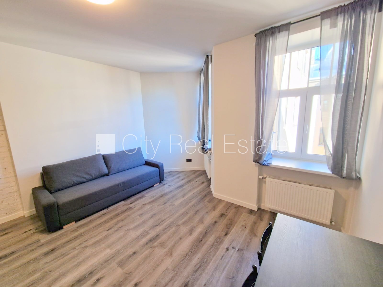 Sludinājumi. Projekts - Matīsa 38, pagalma māja, renovēta māja, slēgts pagalms, ieeja no ielas un pagalma, kāpņu Cena: 400 EUR/mēn Foto #5