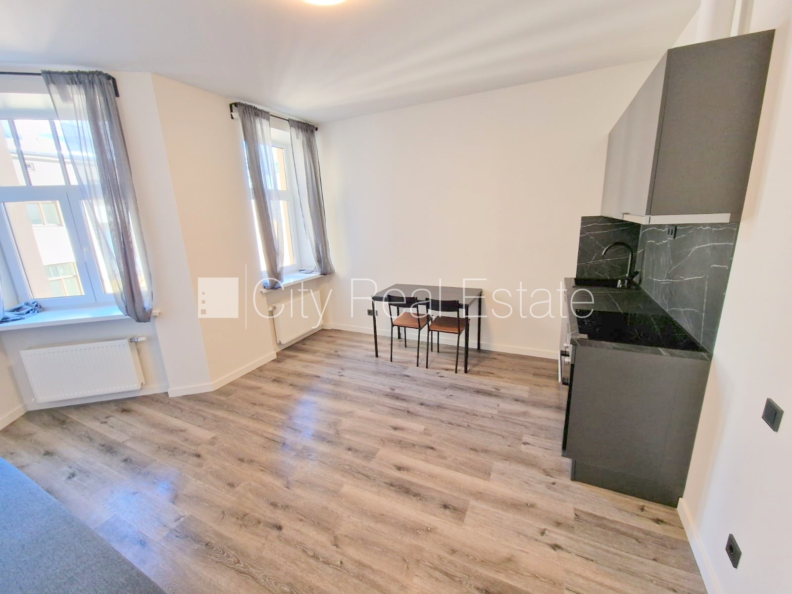 Sludinājumi. Projekts - Matīsa 38, pagalma māja, renovēta māja, slēgts pagalms, ieeja no ielas un pagalma, kāpņu Cena: 400 EUR/mēn Foto #6