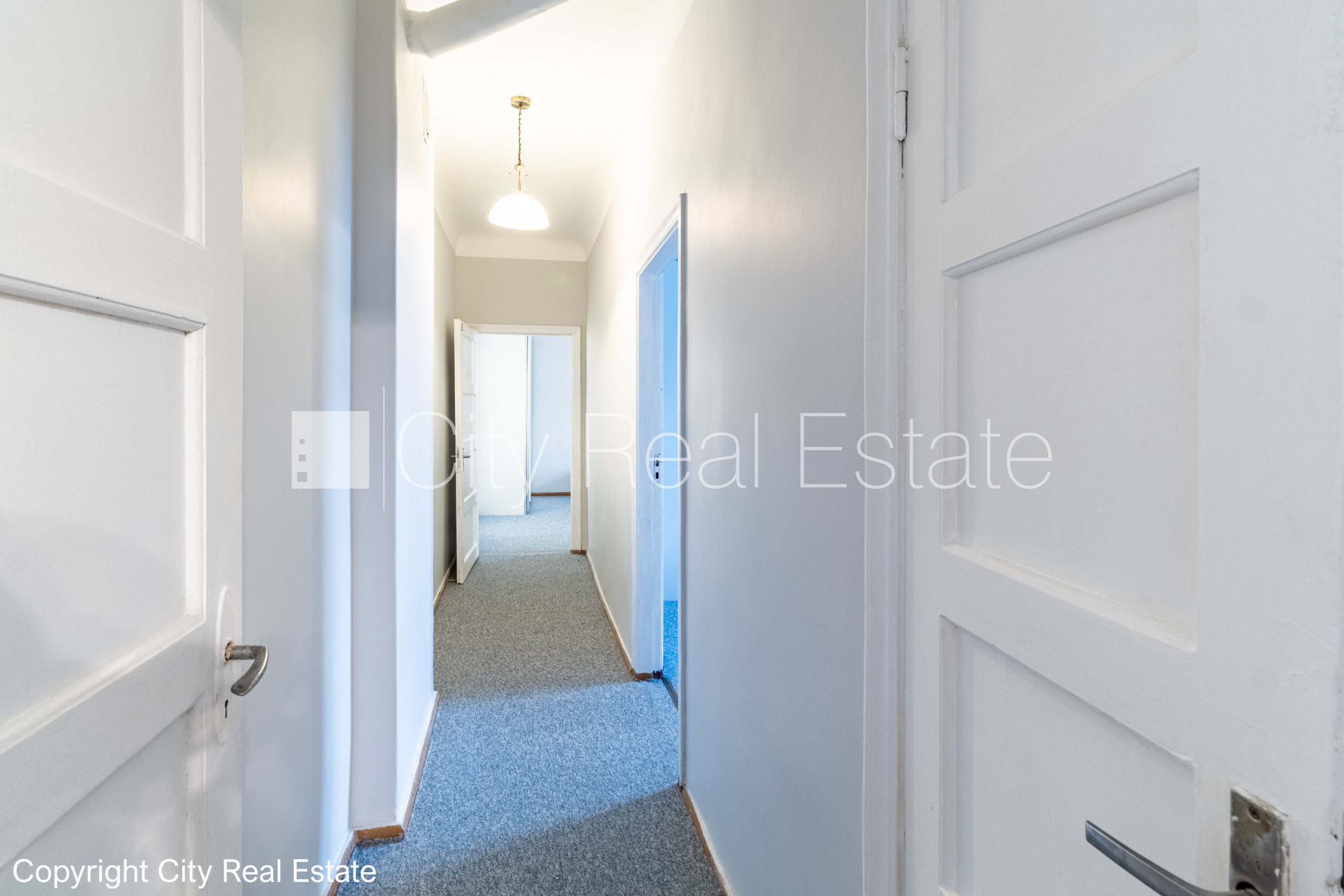 Sludinājumi. Šo dzīvokli izīrē pa diennaktīm (īstermiņa īre), īres cena sludinājumā norādīta par vienu diennakts Cena: 90 EUR/mēn Foto #4