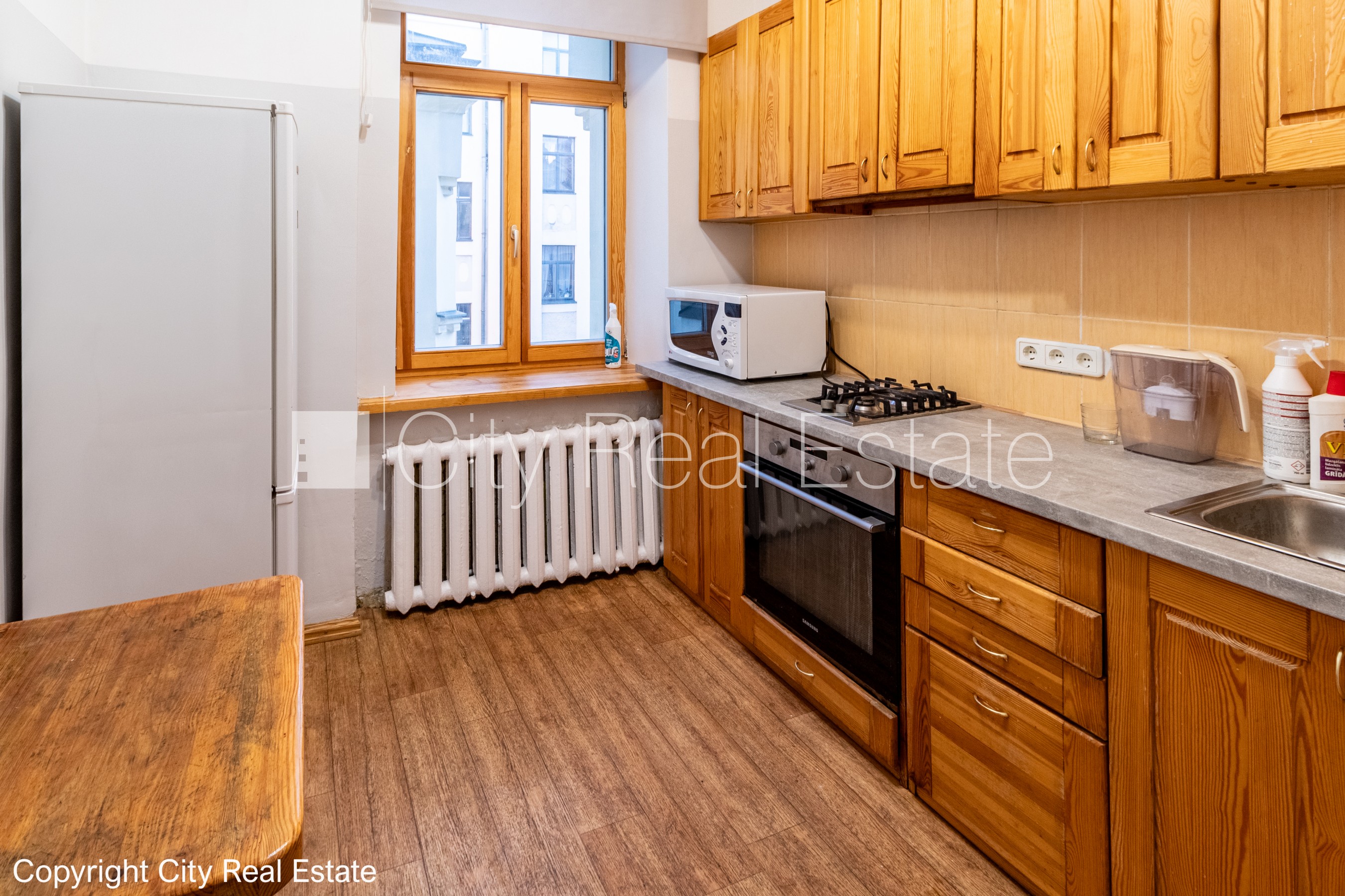 Sludinājumi. Šo dzīvokli izīrē pa diennaktīm (īstermiņa īre), īres cena sludinājumā norādīta par vienu diennakts Cena: 90 EUR/mēn Foto #19