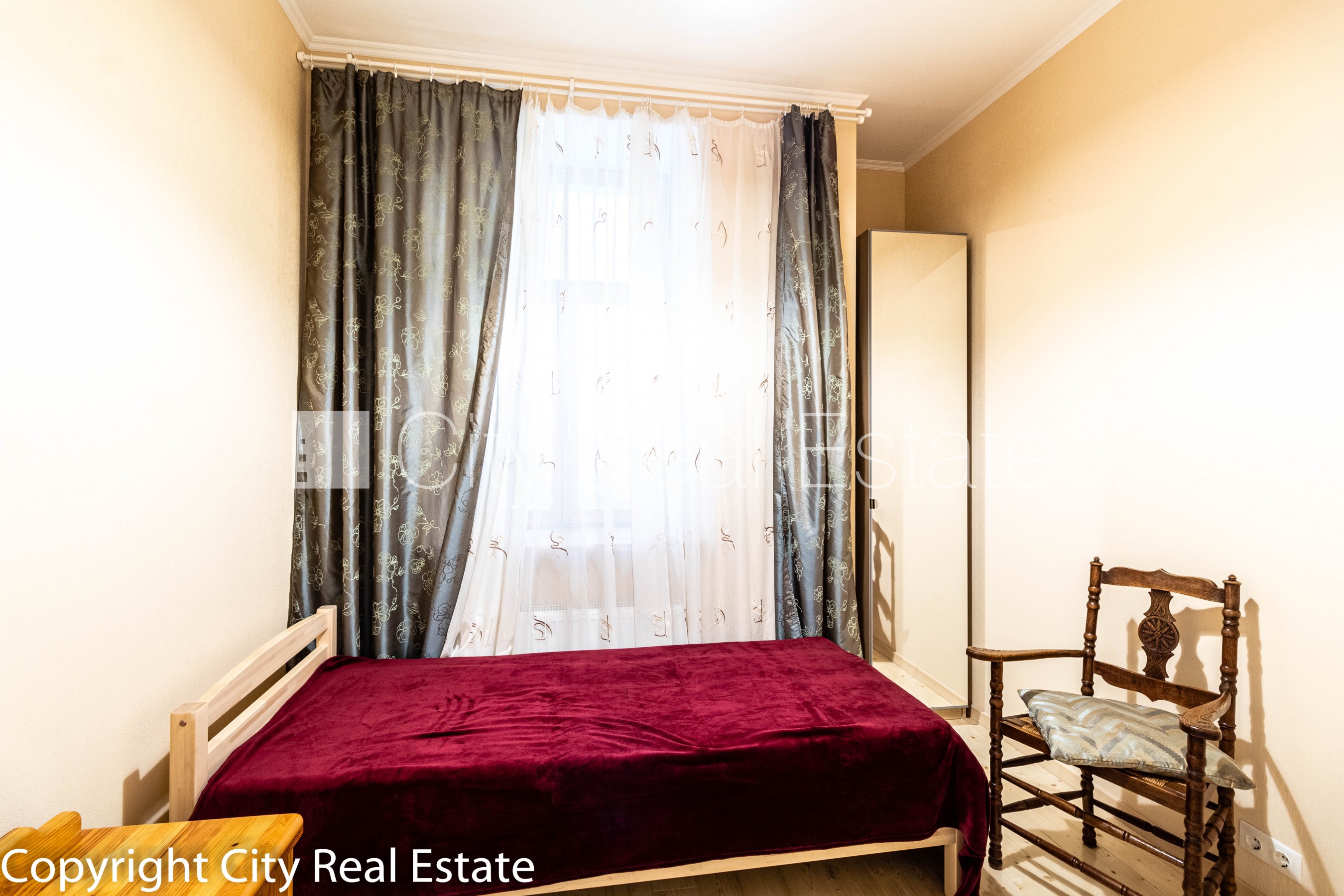 Sludinājumi. Pagalma māja, renovēta māja, slēgts pagalms, guļamistabu skaits 3 gab., studio tipa, virtuve Cena: 1200 EUR/mēn Foto #6