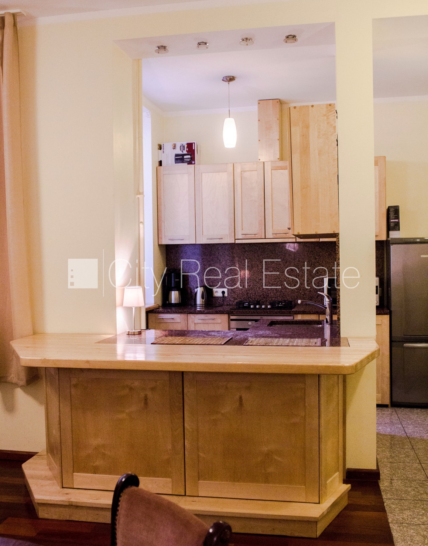 Sludinājumi. Pagalma māja, renovēta māja, slēgts pagalms, pagalmā bērnu spēļu laukums, ir lifts, kāpņu telpa pēc Cena: 900 EUR/mēn Foto #14