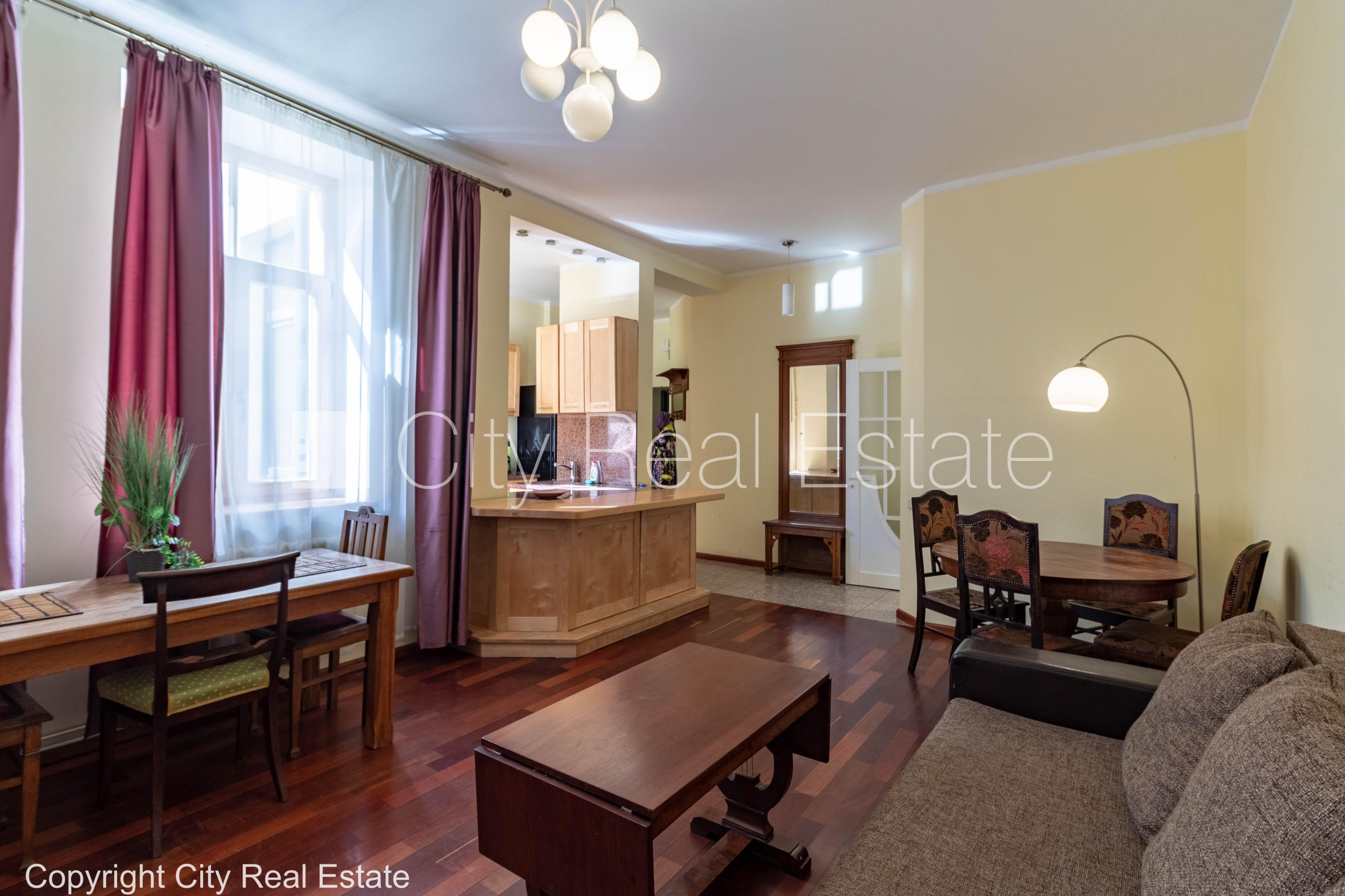 Sludinājumi. Šo dzīvokli izīrē pa diennaktīm (īstermiņa īre), īres cena sludinājumā norādīta par vienu diennakts Cena: 90 EUR/mēn Foto #4