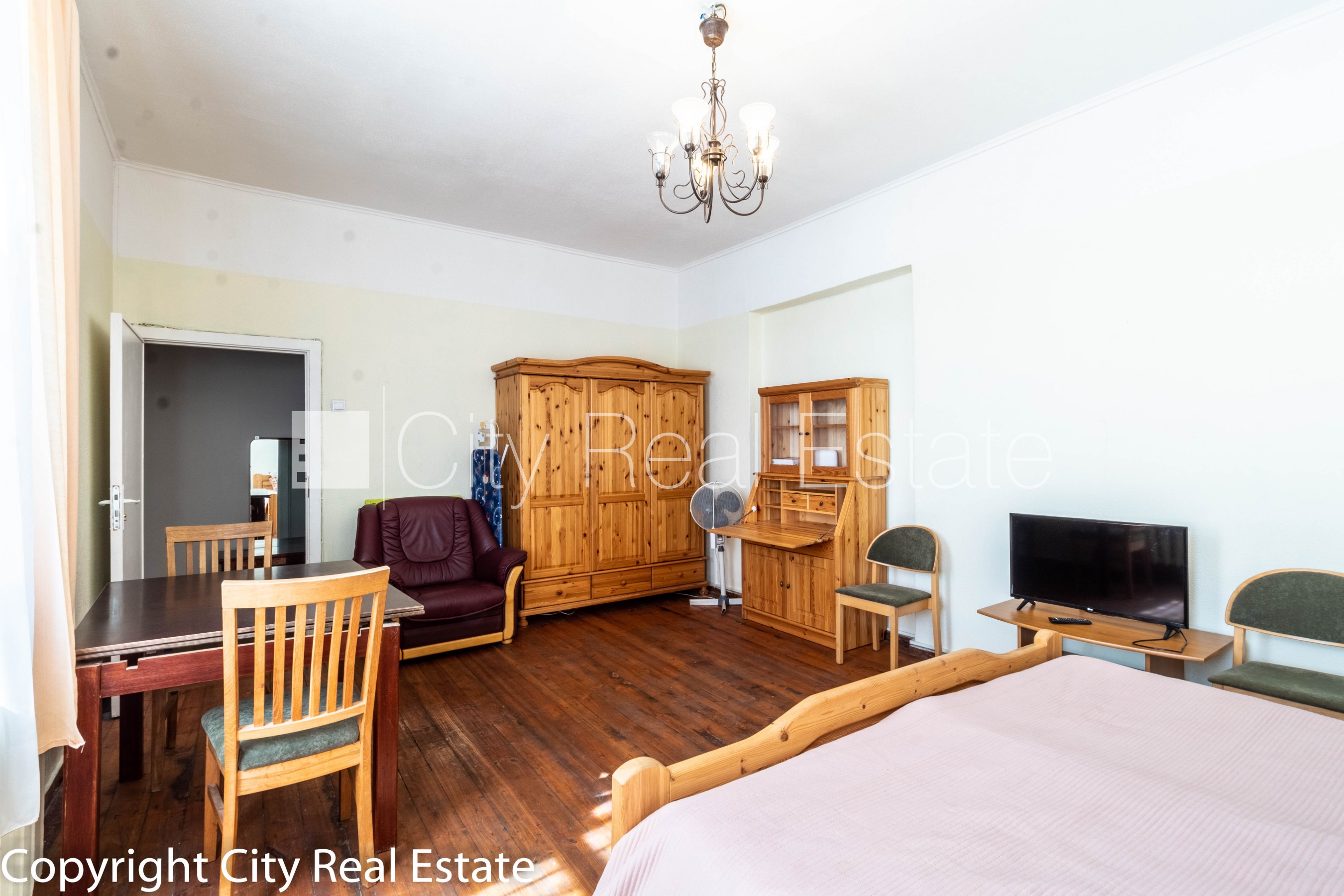 Sludinājumi. Šo dzīvokli izīrē pa diennaktīm (īstermiņa īre), īres cena sludinājumā norādīta par vienu diennakts Cena: 50 EUR/mēn Foto #4