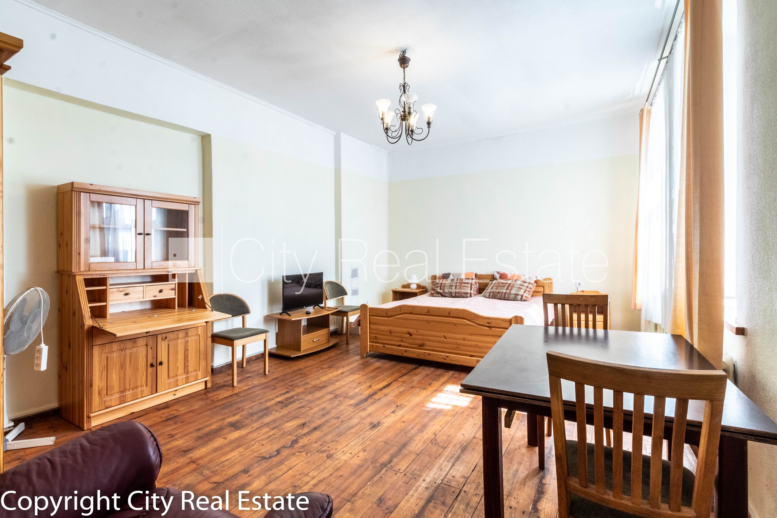 Sludinājumi. Šo dzīvokli izīrē pa diennaktīm (īstermiņa īre), īres cena sludinājumā norādīta par vienu diennakts Cena: 50 EUR/mēn Foto #1