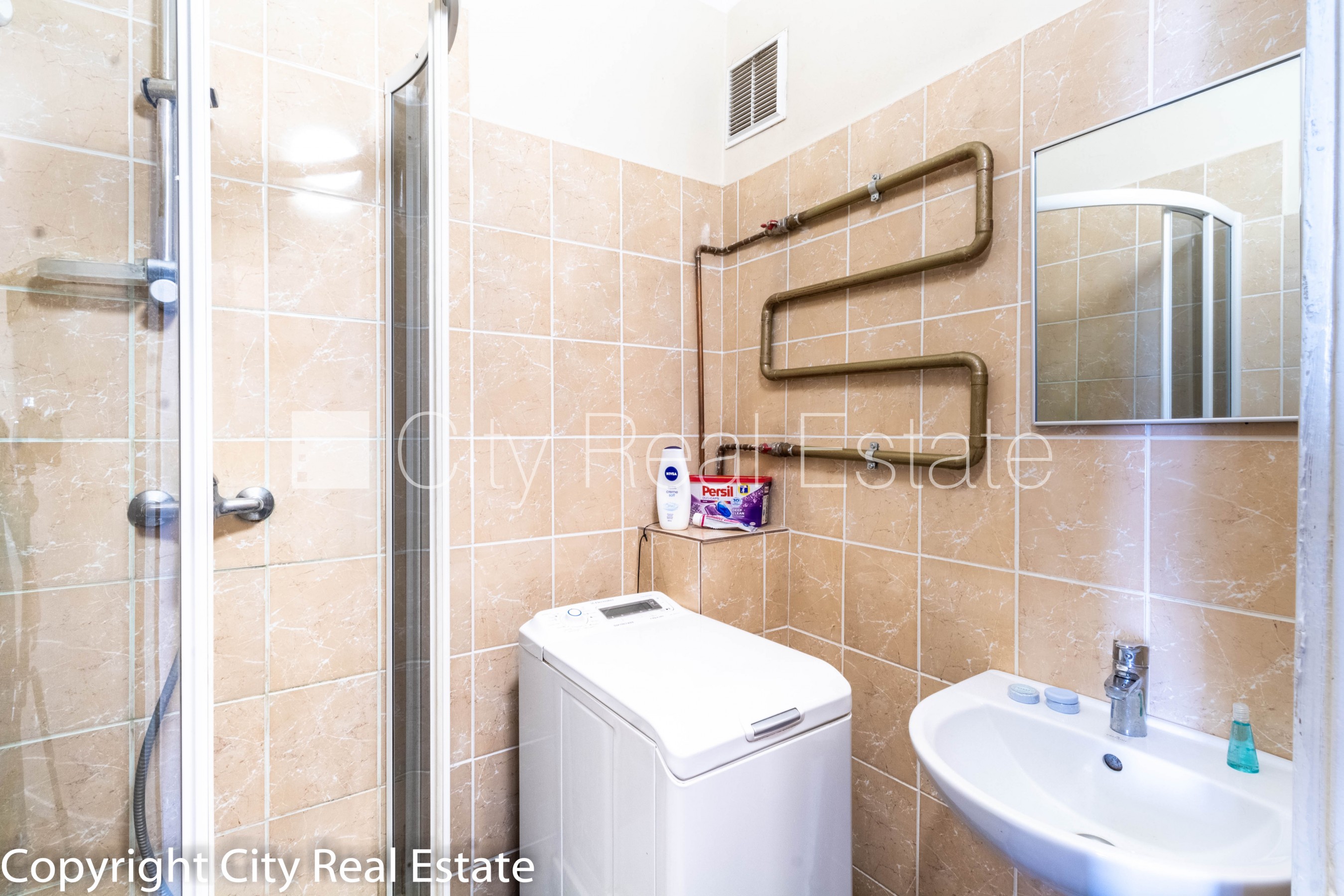 Sludinājumi. Šo dzīvokli izīrē pa diennaktīm (īstermiņa īre), īres cena sludinājumā norādīta par vienu diennakts Cena: 50 EUR/mēn Foto #10