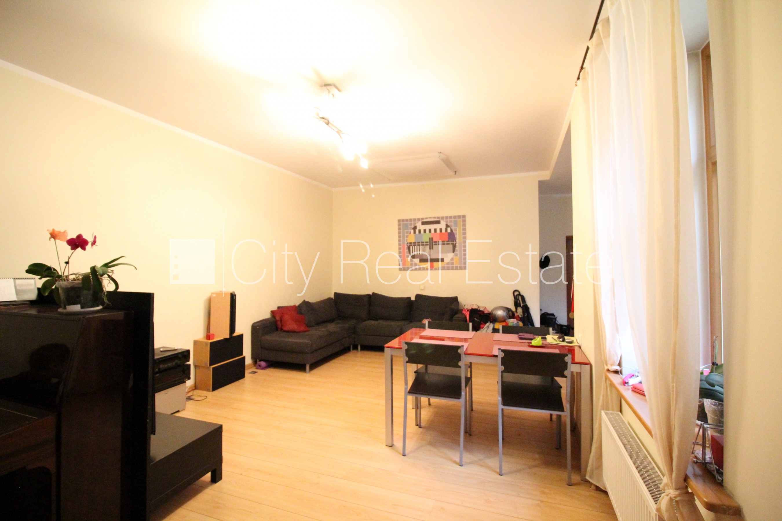 Sludinājumi. Šo dzīvokli izīrē pa diennaktīm (īstermiņa īre), īres cena sludinājumā norādīta par vienu diennakts Cena: 70 EUR/mēn Foto #5