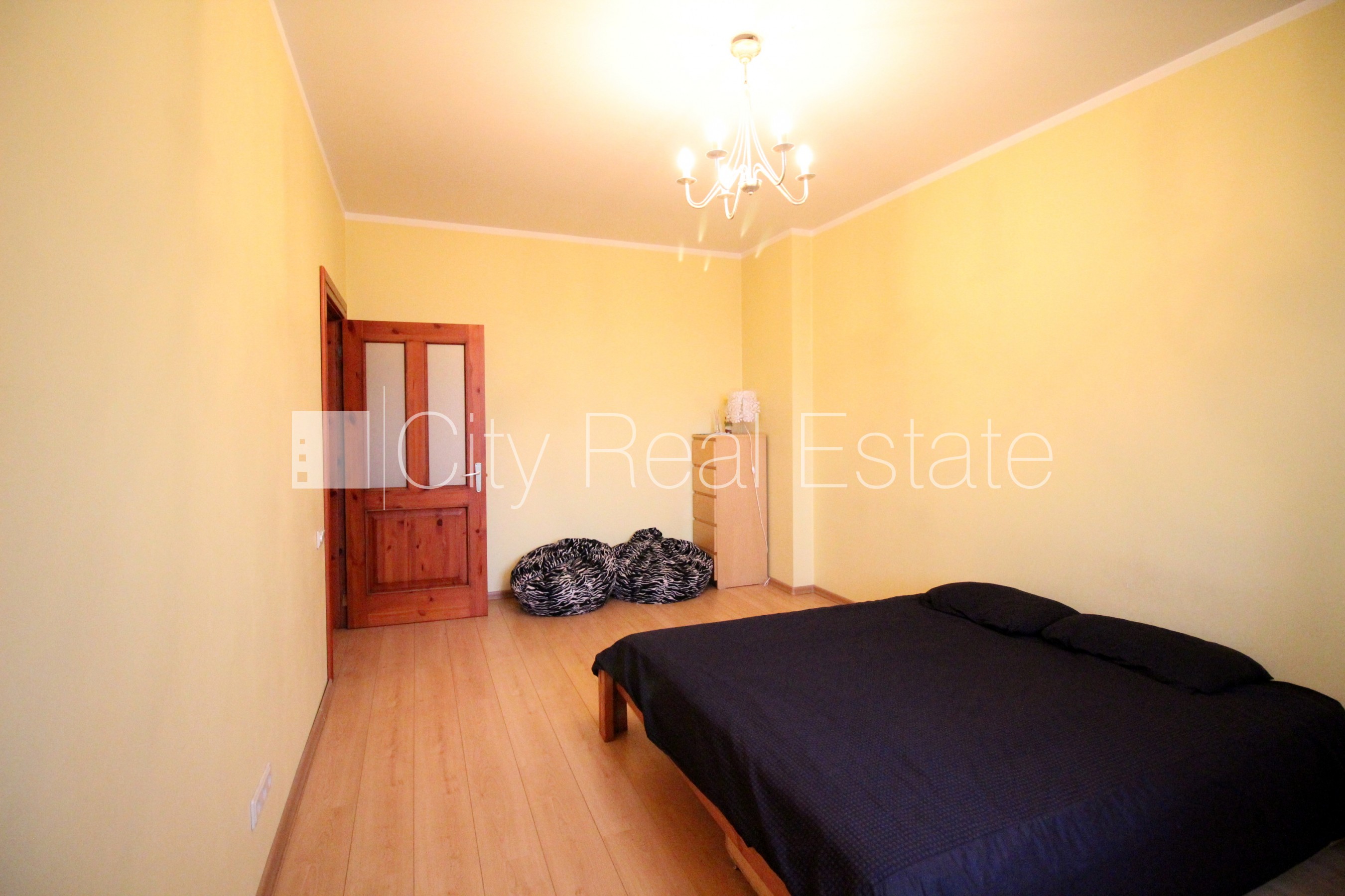 Sludinājumi. Šo dzīvokli izīrē pa diennaktīm (īstermiņa īre), īres cena sludinājumā norādīta par vienu diennakts Cena: 70 EUR/mēn Foto #12