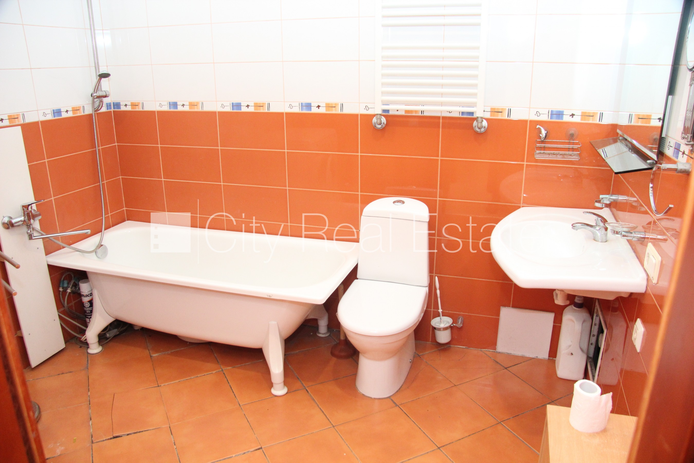 Sludinājumi. Šo dzīvokli izīrē pa diennaktīm (īstermiņa īre), īres cena sludinājumā norādīta par vienu diennakts Cena: 70 EUR/mēn Foto #15