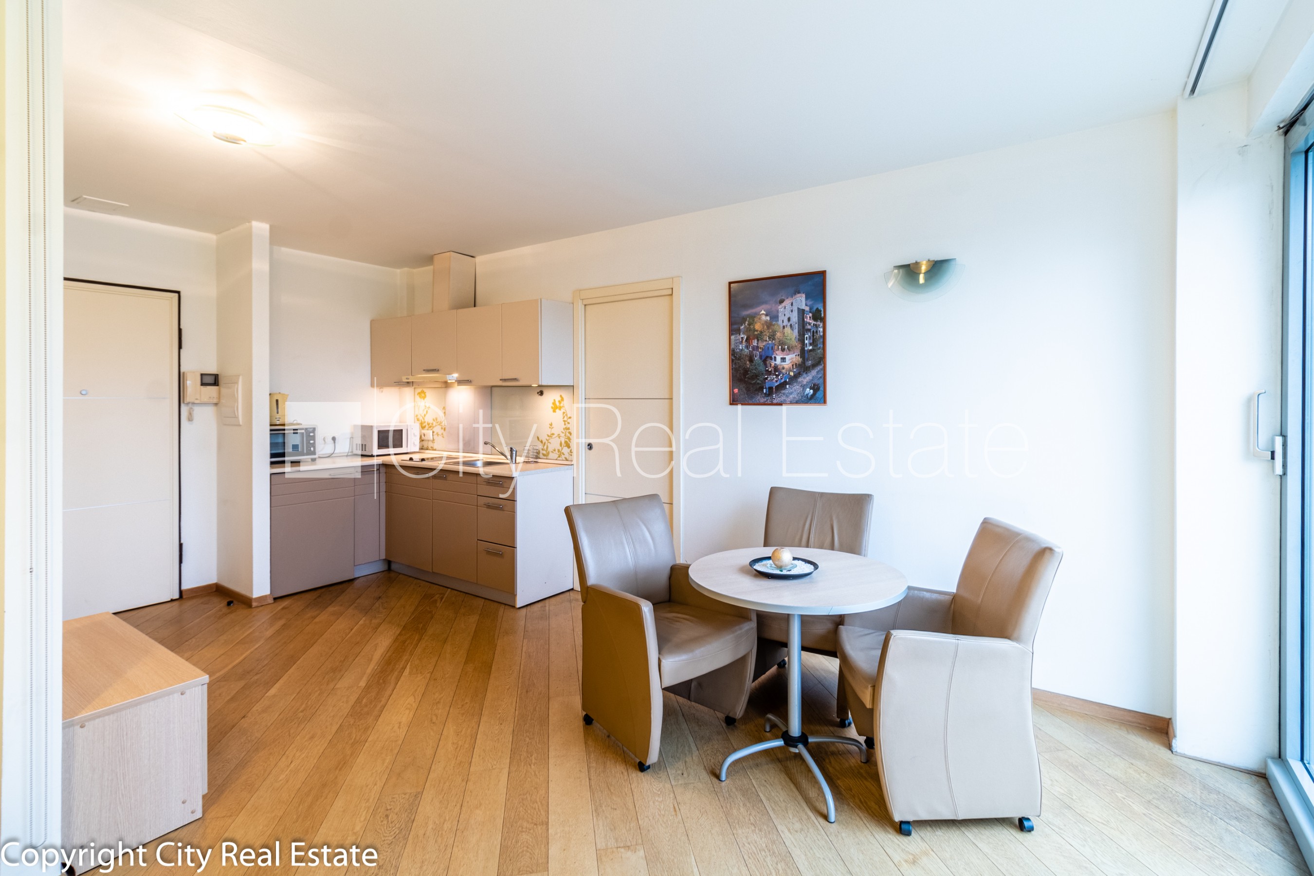 Sludinājumi. Projekts - Kuģu 26, jaunceltne, slēgta teritorija, iespēja nomāt autostāvvietu, apsargāts pagalms, Cena: 480 EUR/mēn Foto #3