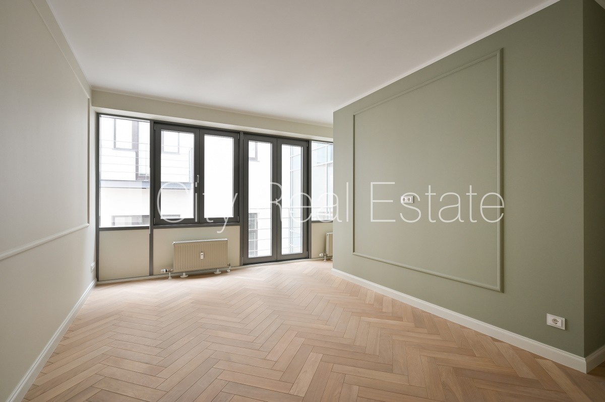 Sludinājumi. Projekts - Kalpaka Residence, ieeja no pagalma, balkons, terase, istabas izolētas 2 gab., istabas Cena: 410000 EUR Foto #6