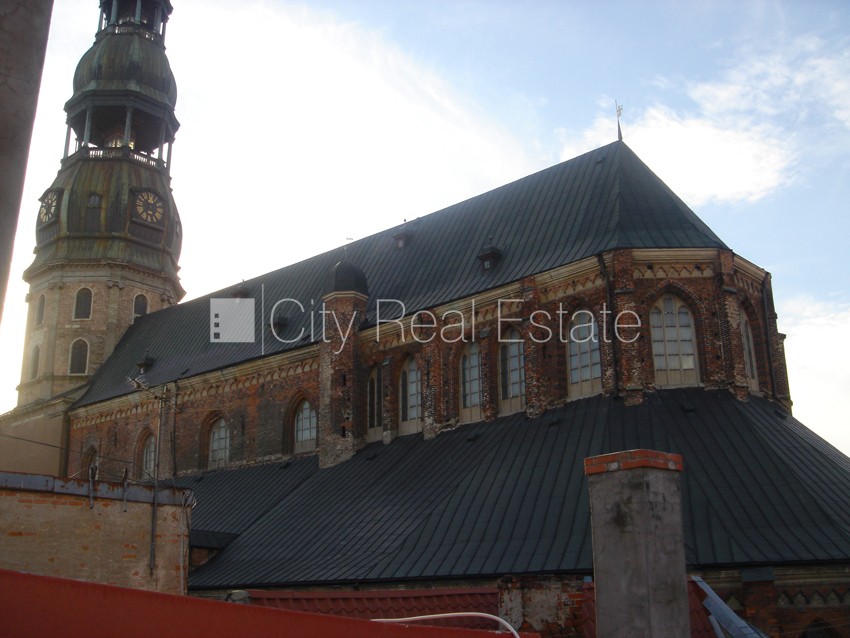 Sludinājumi. Fasādes māja, restaurēta māja, ieeja no ielas, mansards, logi vērsti mājas abās pusēs, divstāvīgs, Cena: 800 EUR/mēn Foto #14