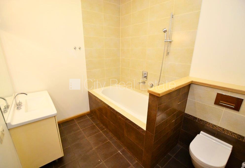 Sludinājumi. Projekts - Forburga Nams, fasādes māja, renovēta māja, labiekārtota apzaļumota teritorija, ieeja no Cena: 1200 EUR/mēn Foto #9