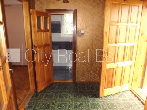 Sludinājumi. Fasādes māja, labiekārtots apzaļumots pagalms, slēgts pagalms, iežogota teritorija ar koka sētu, Cena: 170000 EUR Foto #11