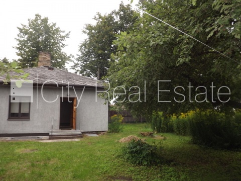 Sludinājumi. Fasādes māja, labiekārtots apzaļumots pagalms, slēgts pagalms, iežogota teritorija ar koka sētu, Cena: 170000 EUR Foto #15