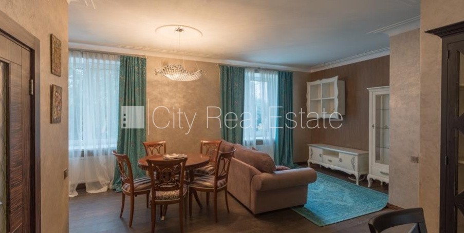 Sludinājumi. Zaļā teritorija, logi vērsti mājas abās pusēs, istabas izolētas, studio tipa, virtuve apvienota ar Cena: 160000 EUR Foto #10