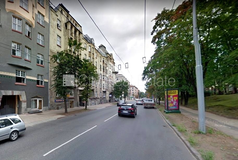 Объявление. Фасадный дом, вход с улицы, мансарда, сауна, смежно-изолированные комнаты, высокие потолки, газовое Цена: 199000 EUR Foto #22