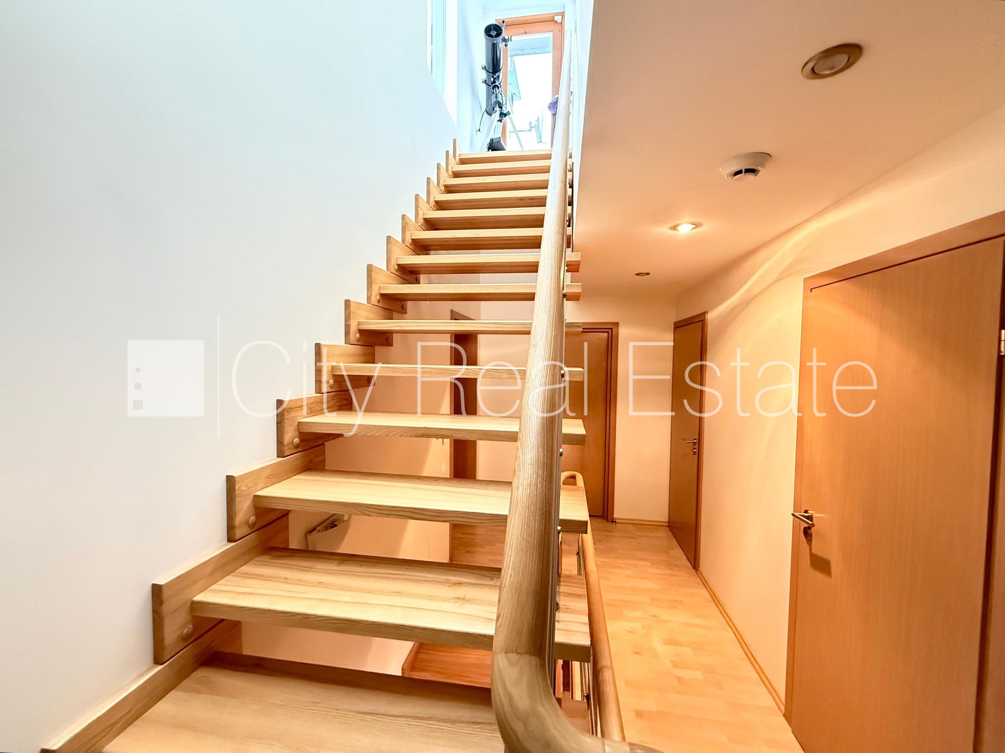 Объявление. Рядный дом, новостройка, благоустроенная озеленённая территория, благоустроенный озеленённый двор, Цена: 2500 EUR/мес. Foto #6