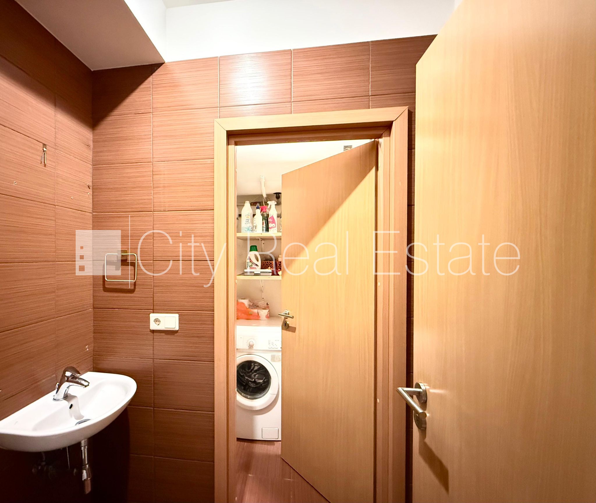 Объявление. Рядный дом, новостройка, благоустроенная озеленённая территория, благоустроенный озеленённый двор, Цена: 2500 EUR/мес. Foto #20