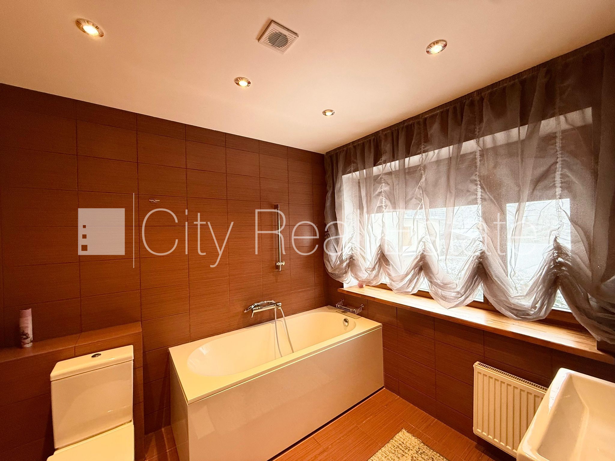 Объявление. Рядный дом, новостройка, благоустроенная озеленённая территория, благоустроенный озеленённый двор, Цена: 2500 EUR/мес. Foto #14