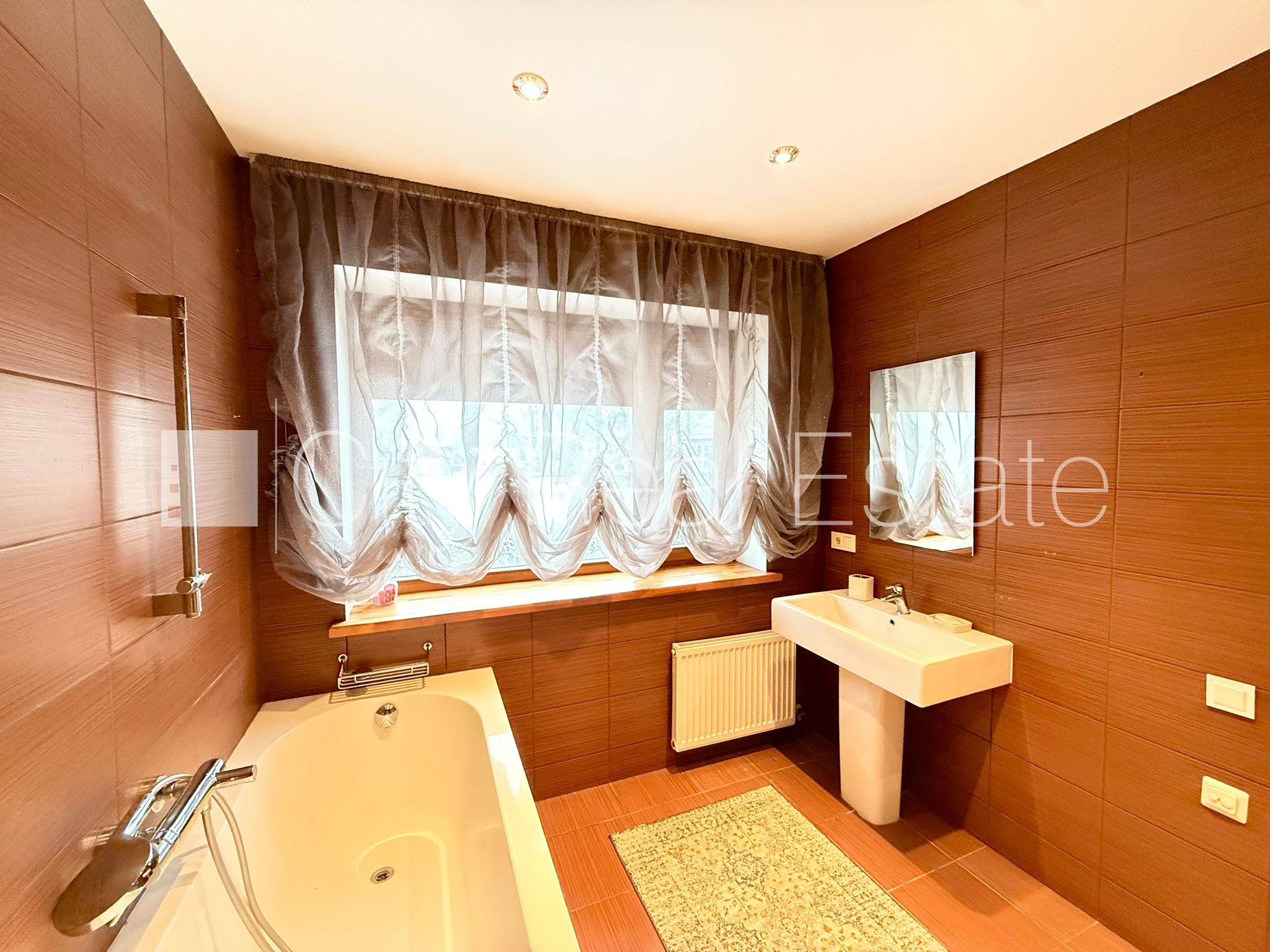 Объявление. Рядный дом, новостройка, благоустроенная озеленённая территория, благоустроенный озеленённый двор, Цена: 2500 EUR/мес. Foto #15