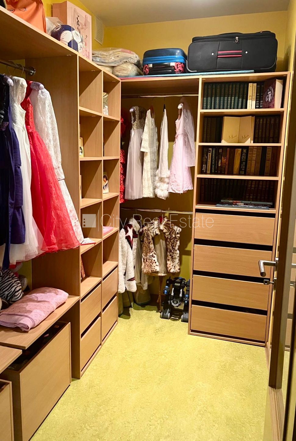 Объявление. Рядный дом, новостройка, благоустроенная озеленённая территория, благоустроенный озеленённый двор, Цена: 2500 EUR/мес. Foto #13