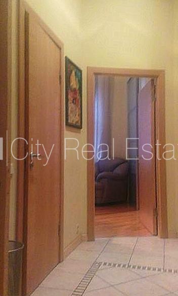 Sludinājumi. Pagalma māja, ķieģeļu mūra sienas, slēgts pagalms, vieta automašīnai, kāpņu telpa pēc kosmētiskā Cena: 150000 EUR Foto #11