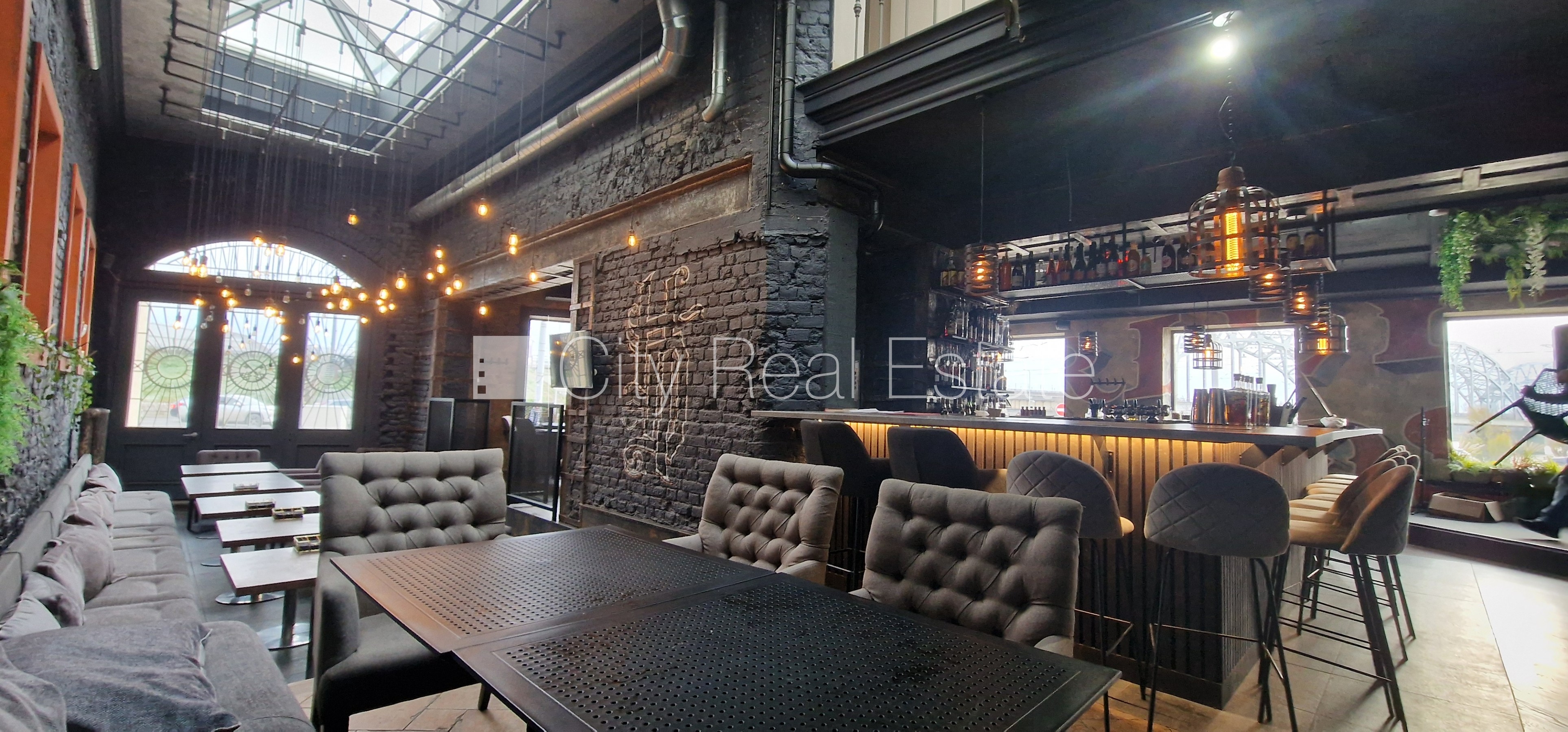 Sludinājumi. Zeme īpašumā, fasādes māja, pagrabstāvā pieejama noliktava, ieeja no ielas un pagalma, ir kravas Cena: 210000 EUR Foto #11