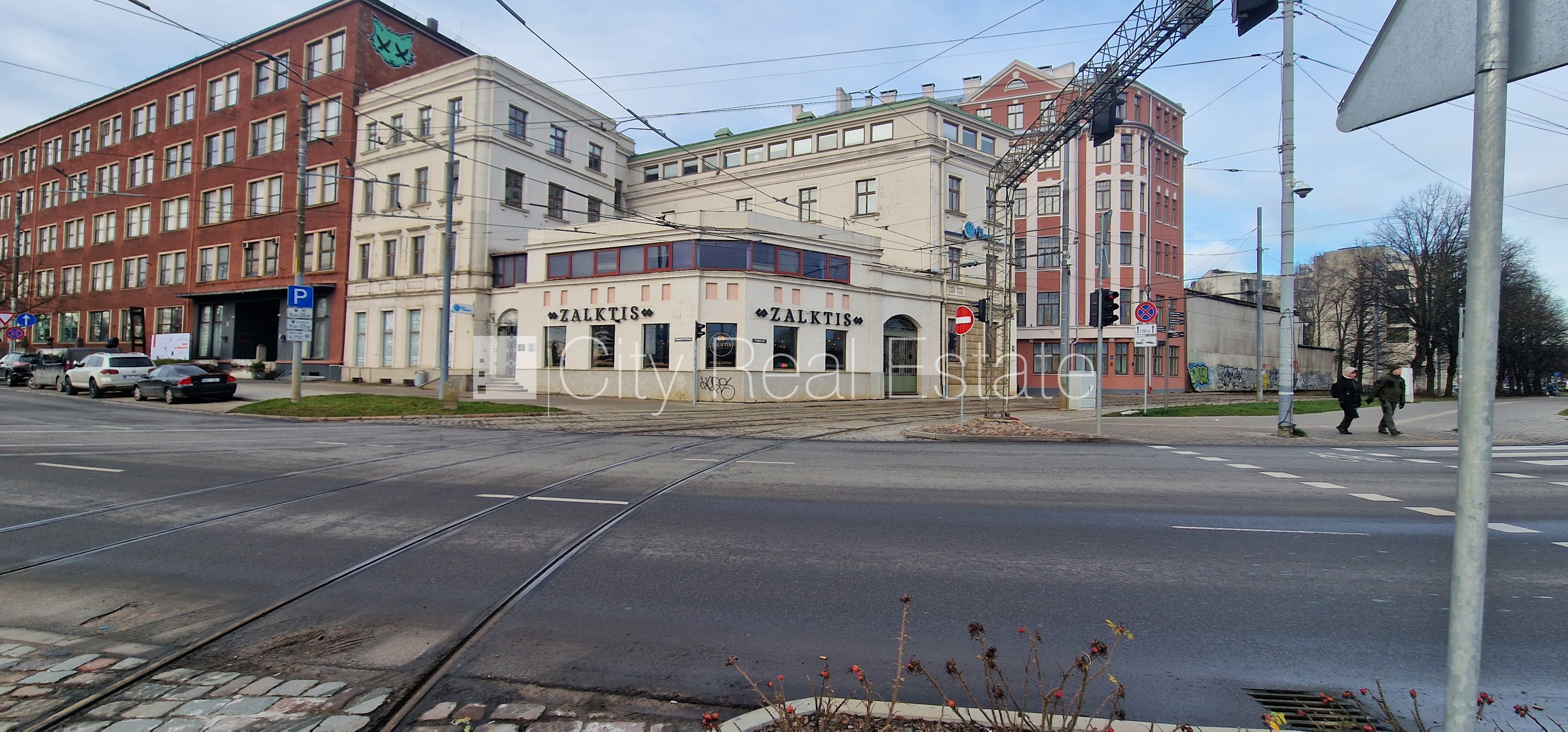 Sludinājumi. Zeme īpašumā, fasādes māja, pagrabstāvā pieejama noliktava, ieeja no ielas un pagalma, ir kravas Cena: 210000 EUR Foto #23