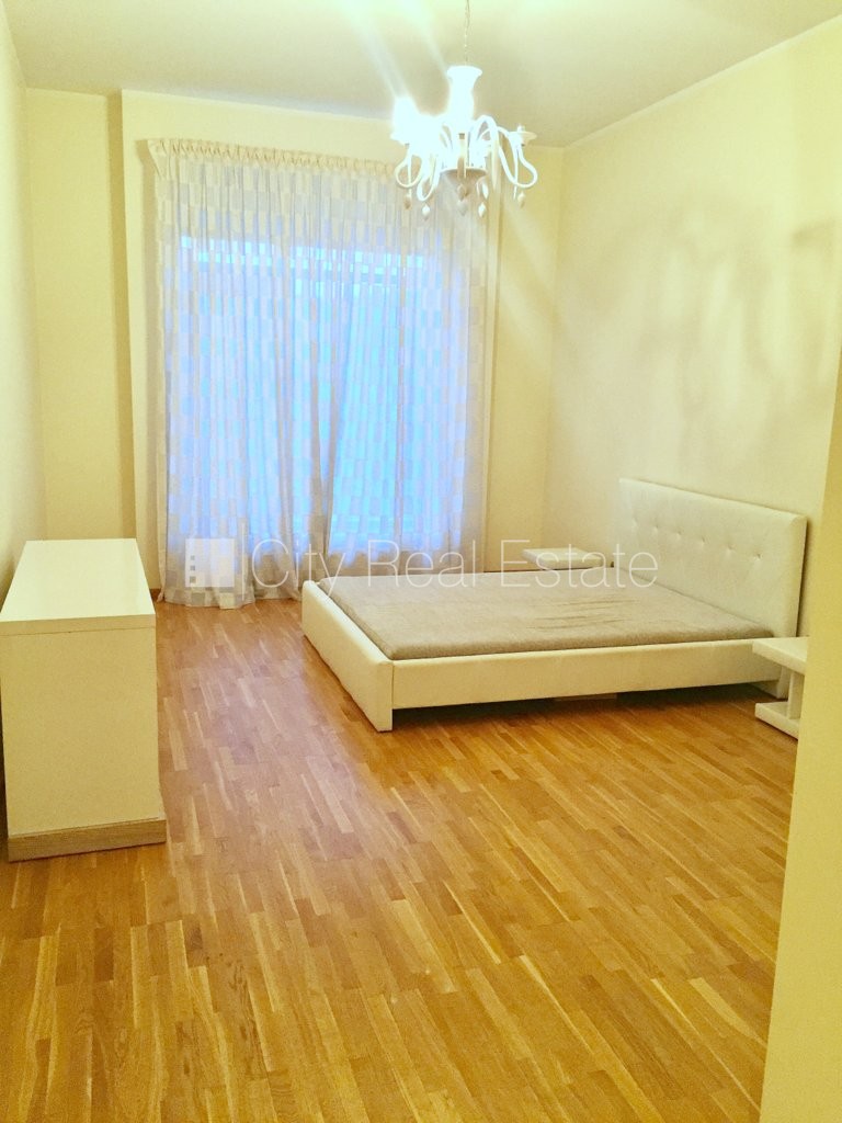 Объявление. Проект - Park Side, новостройка, фасадный дом, благоустроенный озеленённый двор, закрытый двор, Цена: 202000 EUR Foto #1