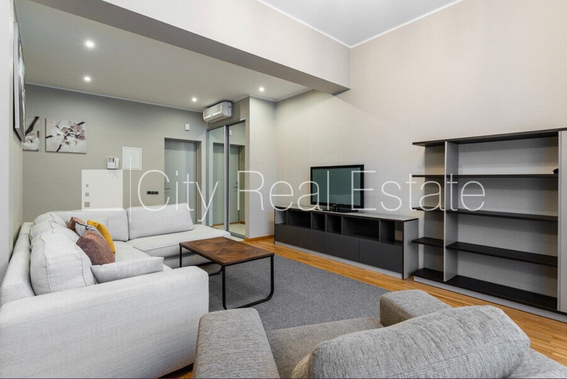 Sludinājumi. Jaunceltne, fasādes māja, labiekārtota apzaļumota teritorija, slēgts pagalms, teritorijas Cena: 315000 EUR Foto #5