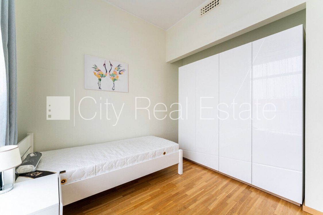 Sludinājumi. Jaunceltne, fasādes māja, labiekārtota apzaļumota teritorija, slēgts pagalms, teritorijas Cena: 315000 EUR Foto #14