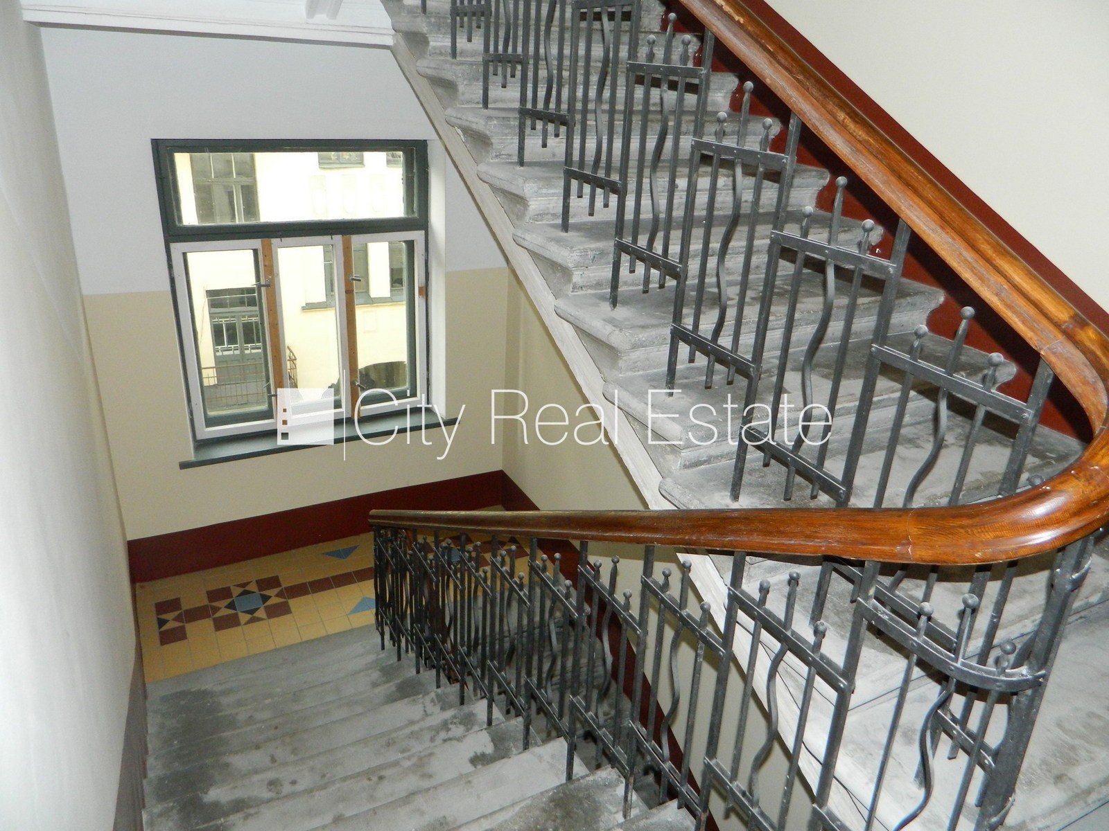 Объявление. Реновированный дом, благоустроенный озеленённый двор, закрытый двор, лифт, изолированные комнаты 2 Цена: 700 EUR/мес. Foto #18