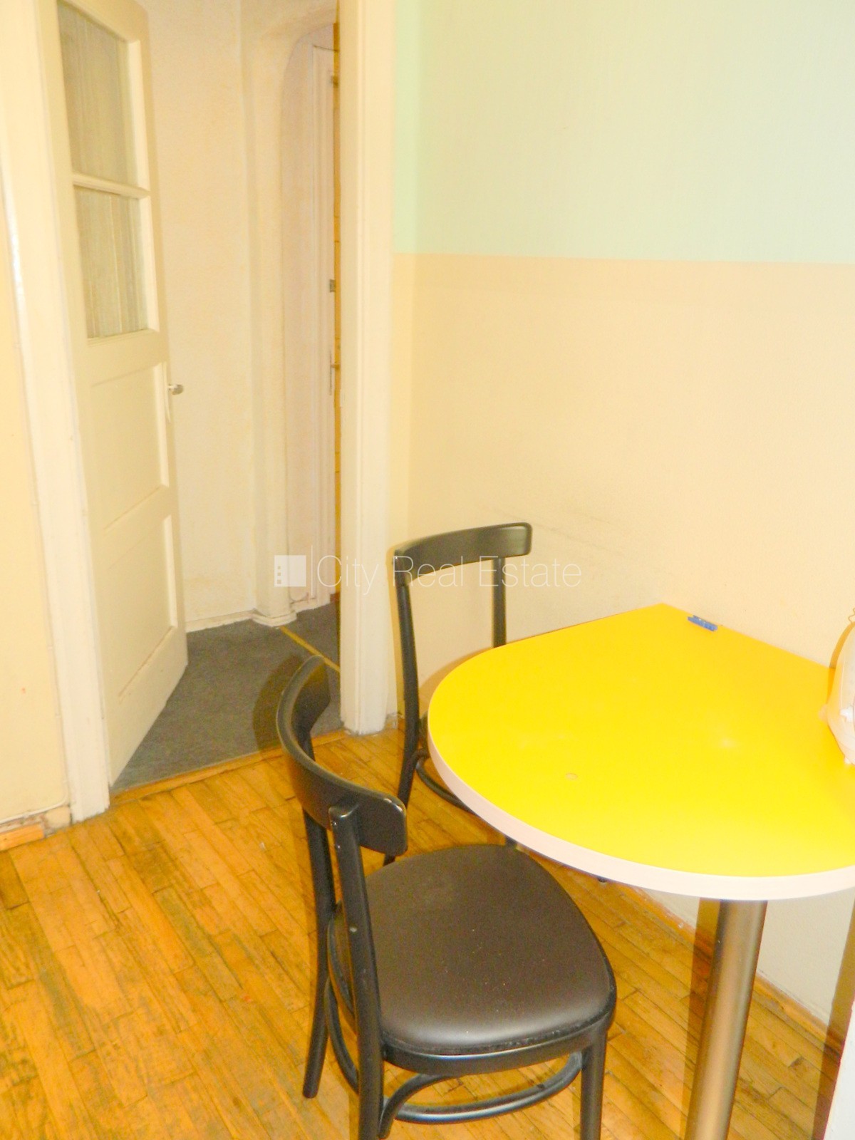 Sludinājumi. Fasādes māja, renovēta māja, slēgts pagalms, kāpņu telpa pēc kosmētiskā remonta, istabas izolētas 2 Cena: 650 EUR/mēn Foto #12