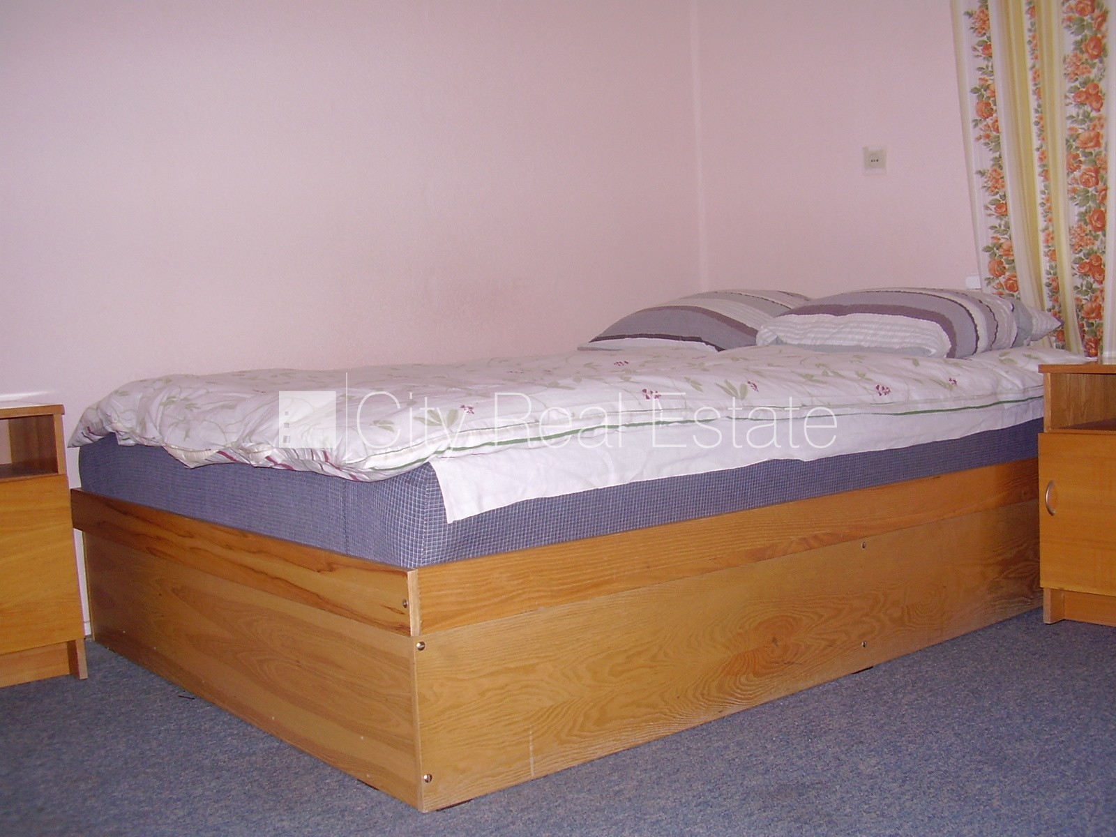 Sludinājumi. Fasādes māja, renovēta māja, slēgts pagalms, kāpņu telpa pēc kosmētiskā remonta, istabas izolētas 2 Cena: 650 EUR/mēn Foto #5