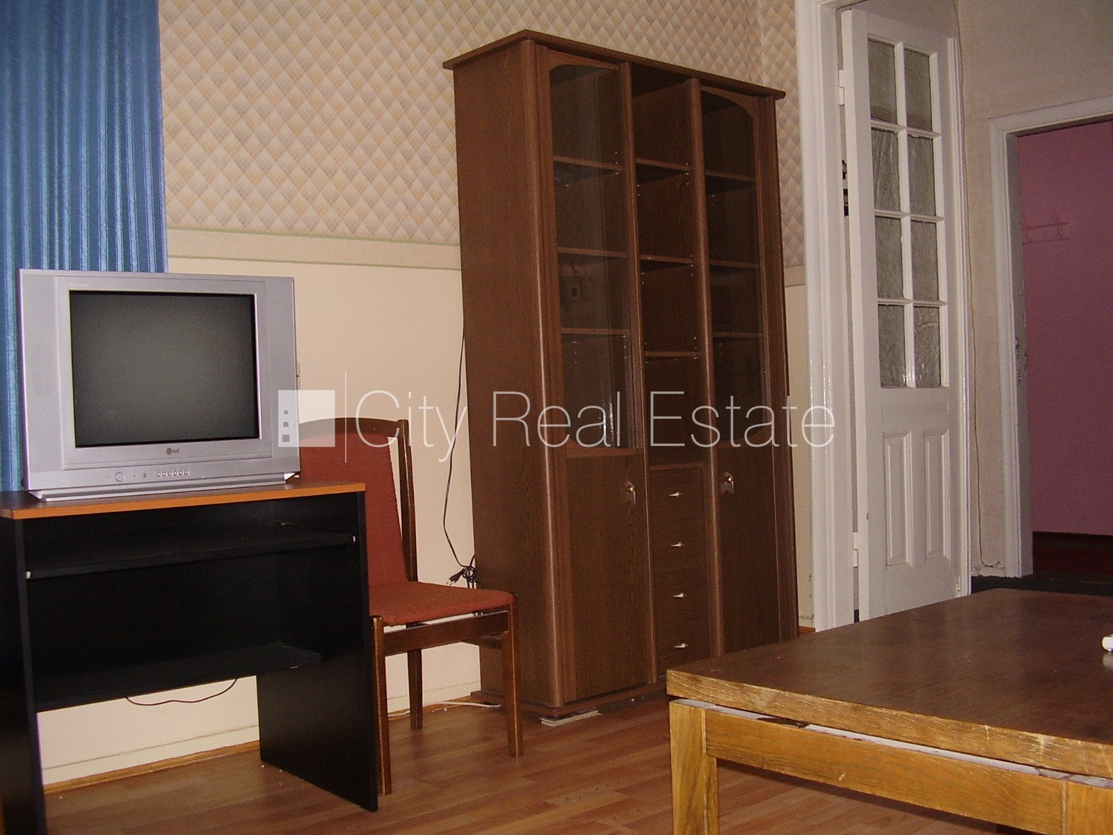 Sludinājumi. Fasādes māja, renovēta māja, slēgts pagalms, kāpņu telpa pēc kosmētiskā remonta, istabas izolētas 2 Cena: 650 EUR/mēn Foto #6