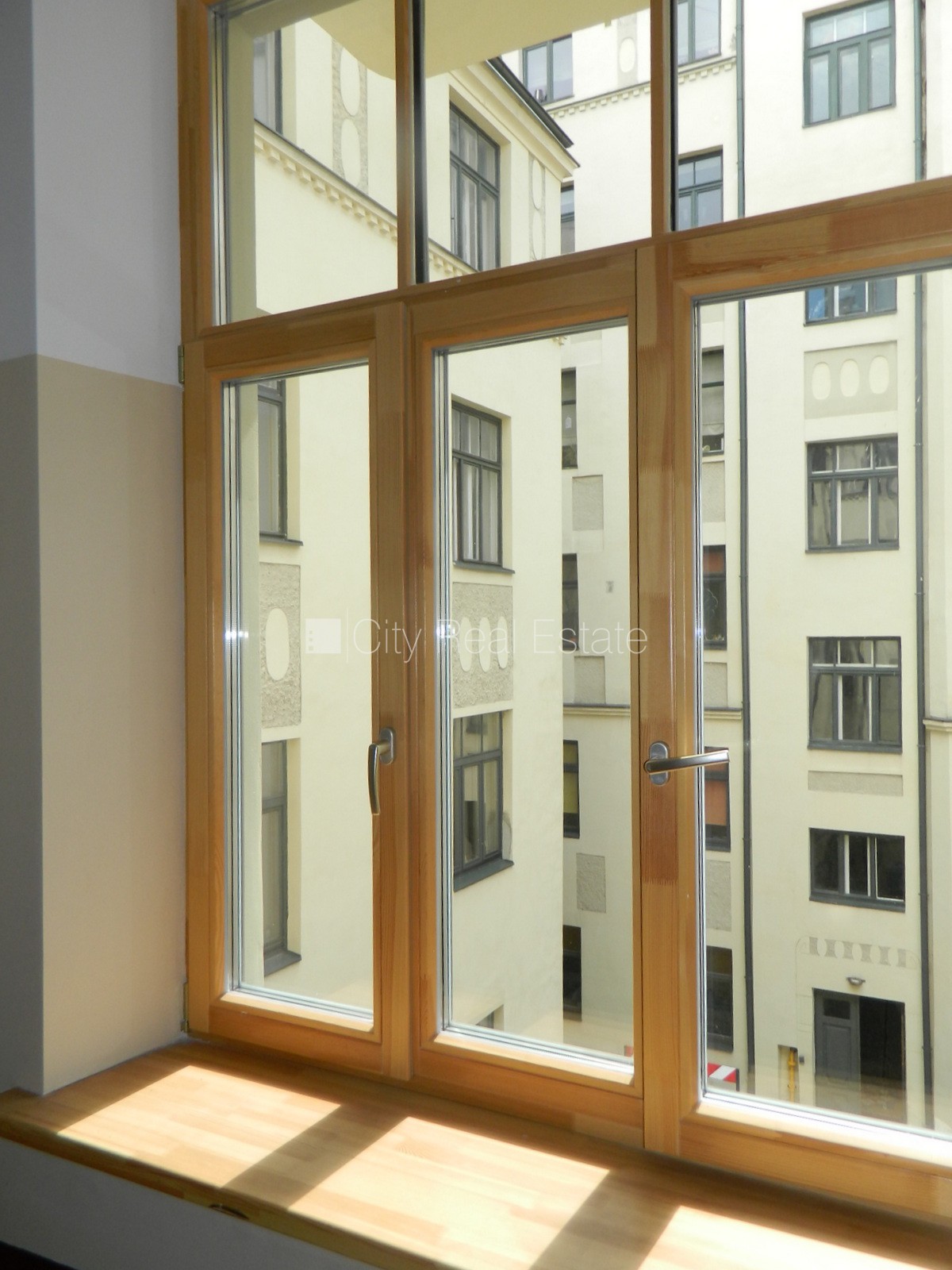 Sludinājumi. Fasādes māja, renovēta māja, slēgts pagalms, kāpņu telpa pēc kosmētiskā remonta, istabas izolētas 2 Cena: 650 EUR/mēn Foto #17